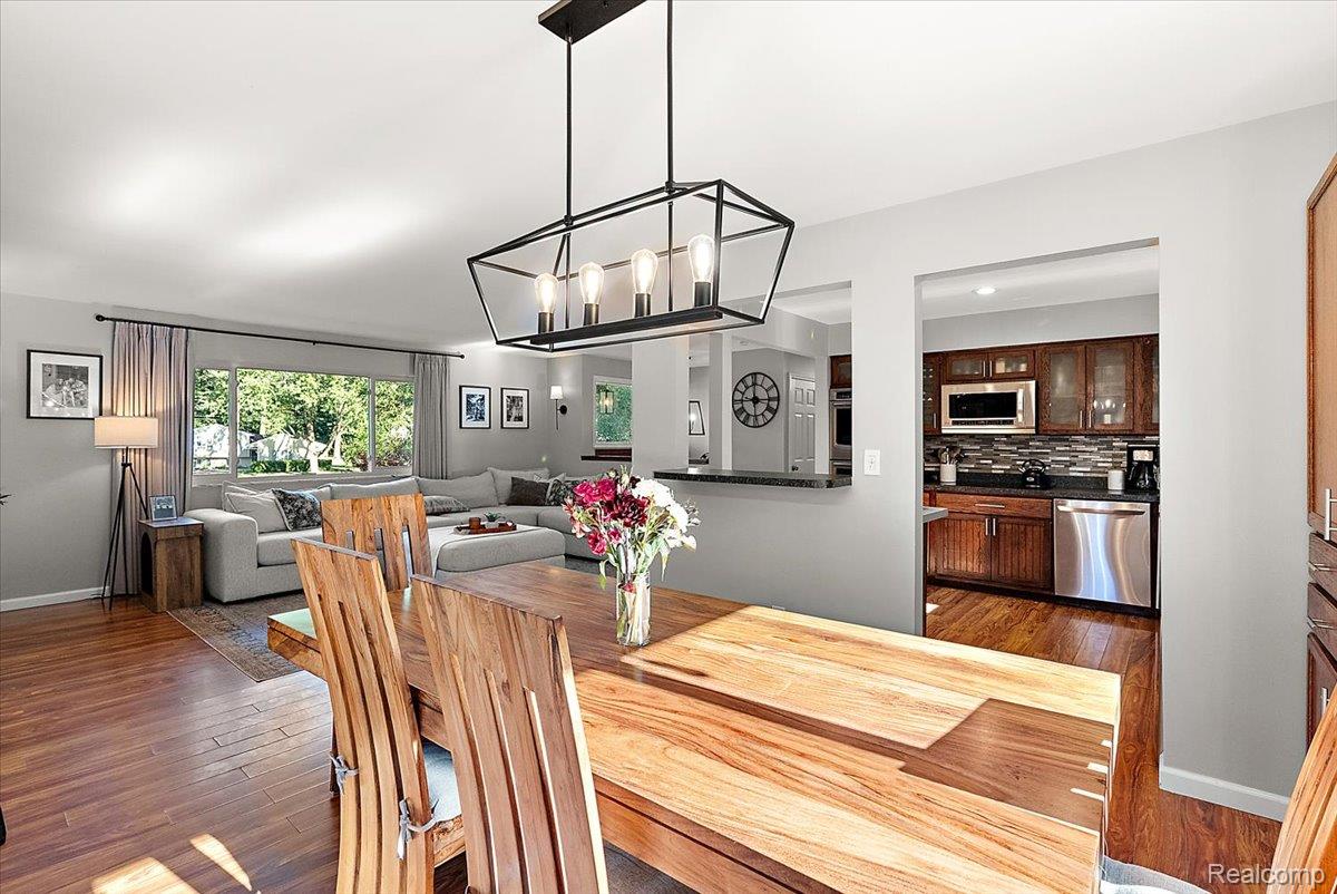 6023 Paramus Property Photo 19