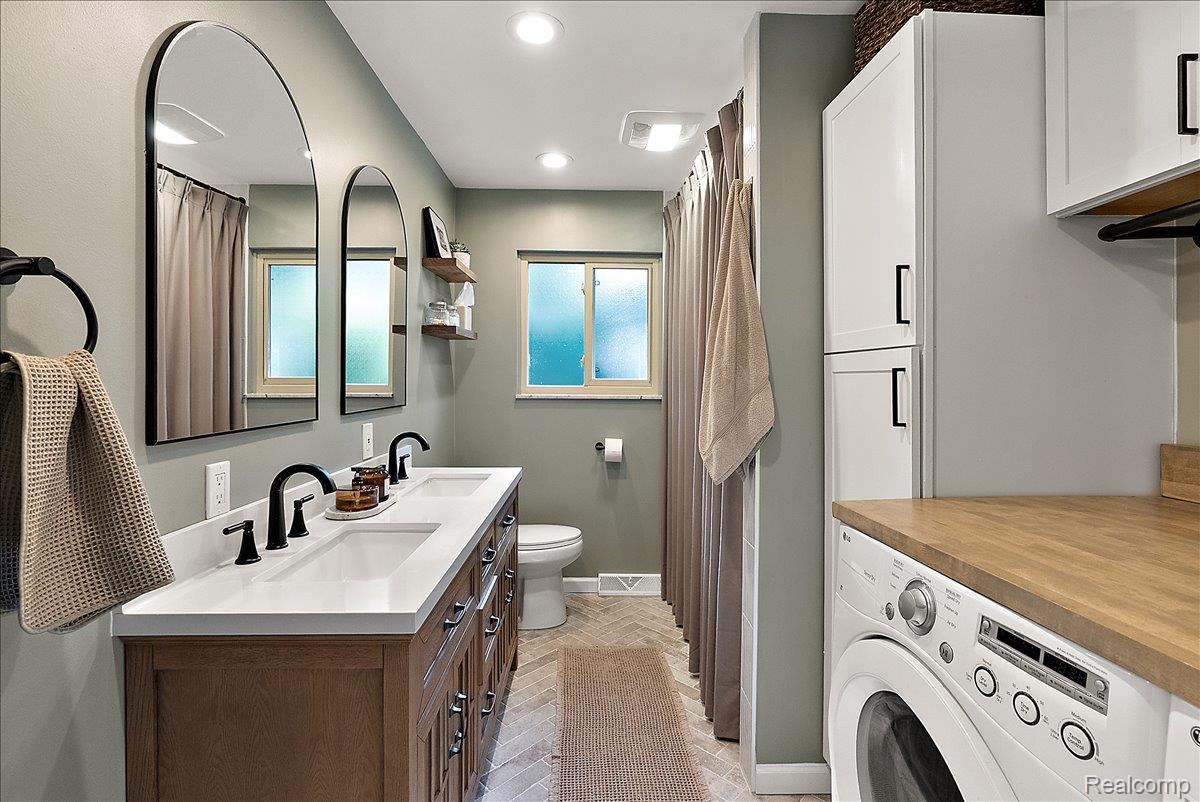 6023 Paramus Property Photo 29