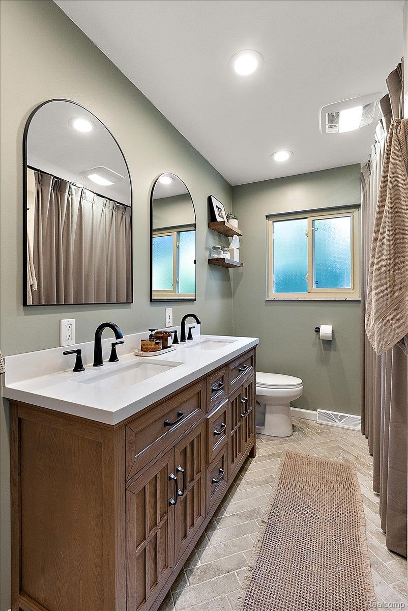6023 Paramus Property Photo 30