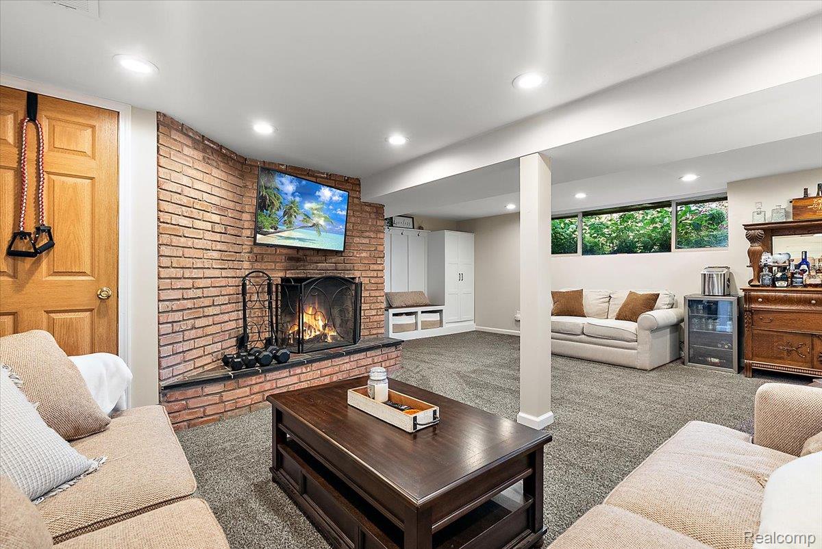 6023 Paramus Property Photo 36
