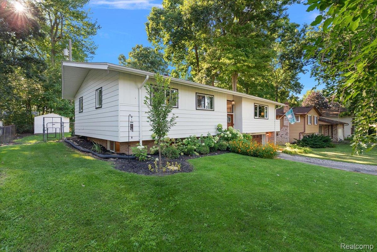 6023 Paramus Property Photo 39