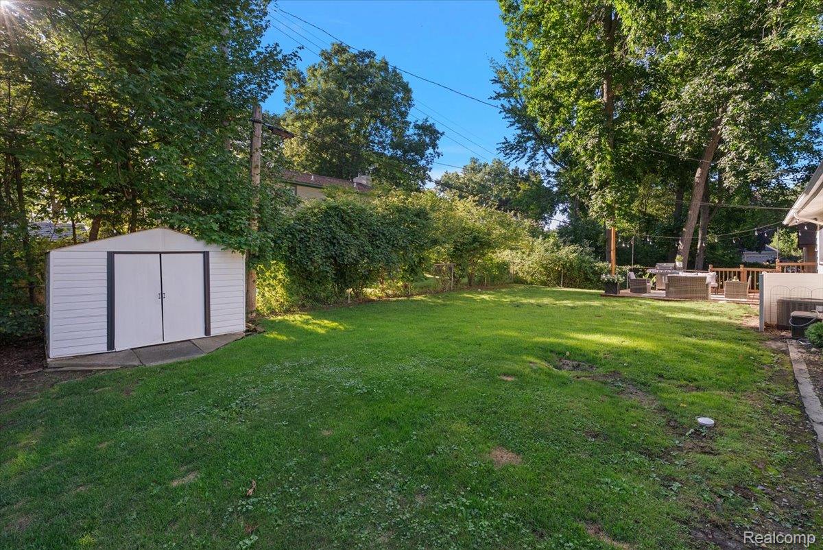 6023 Paramus Property Photo 43