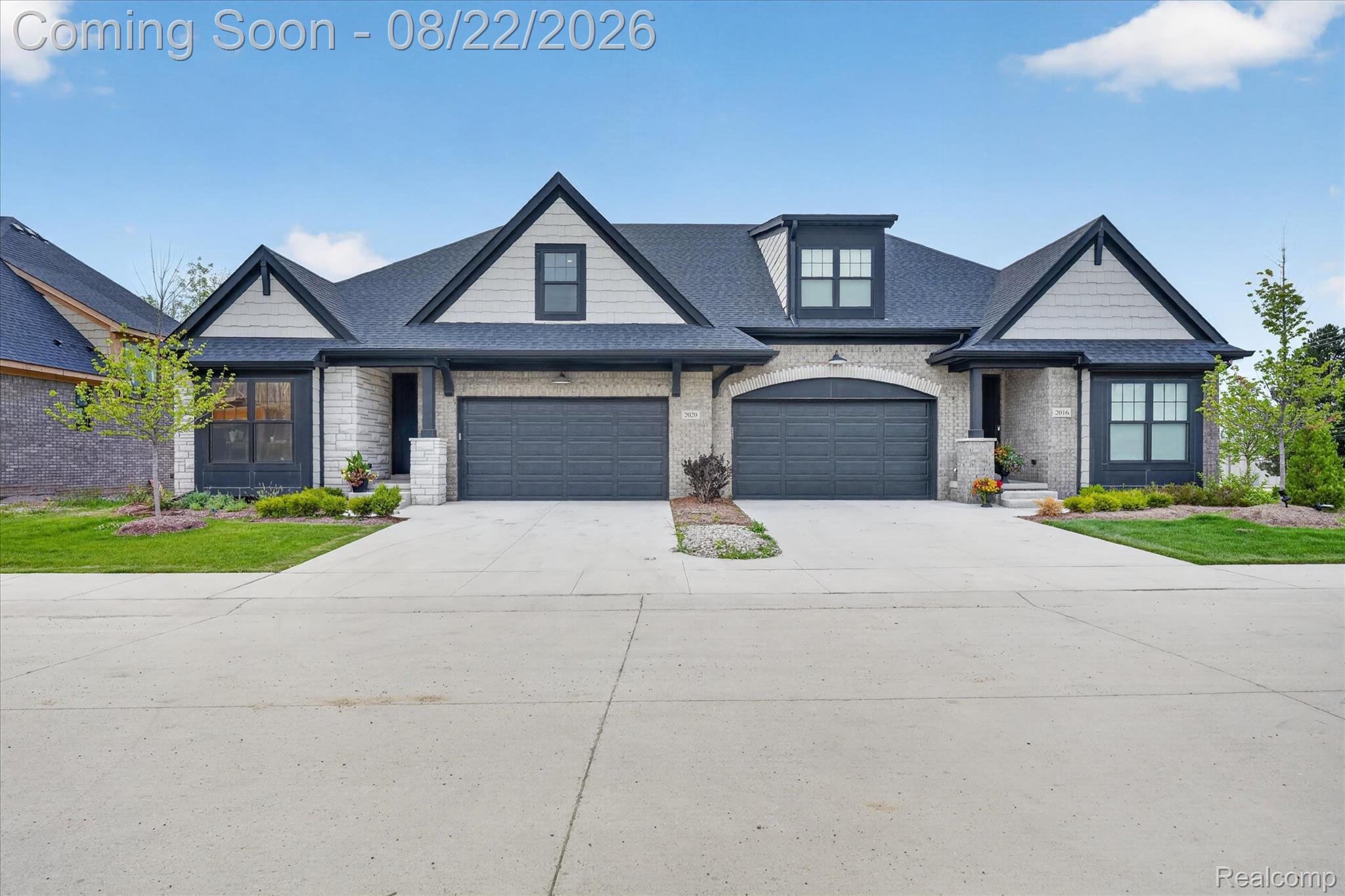 2020 Breckenridge Court Property Photo 3