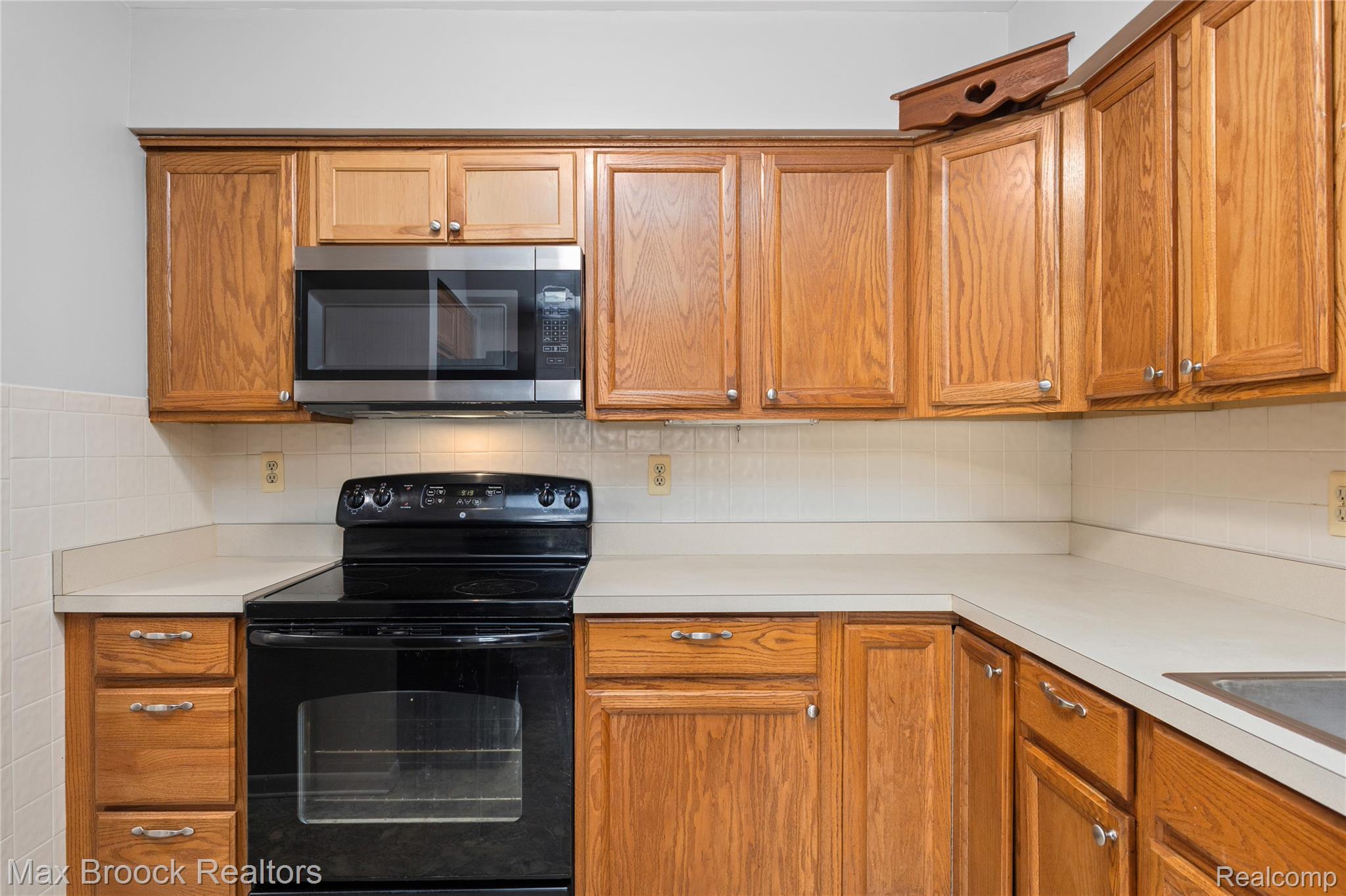 39754 Manor Drive Property Photo 11