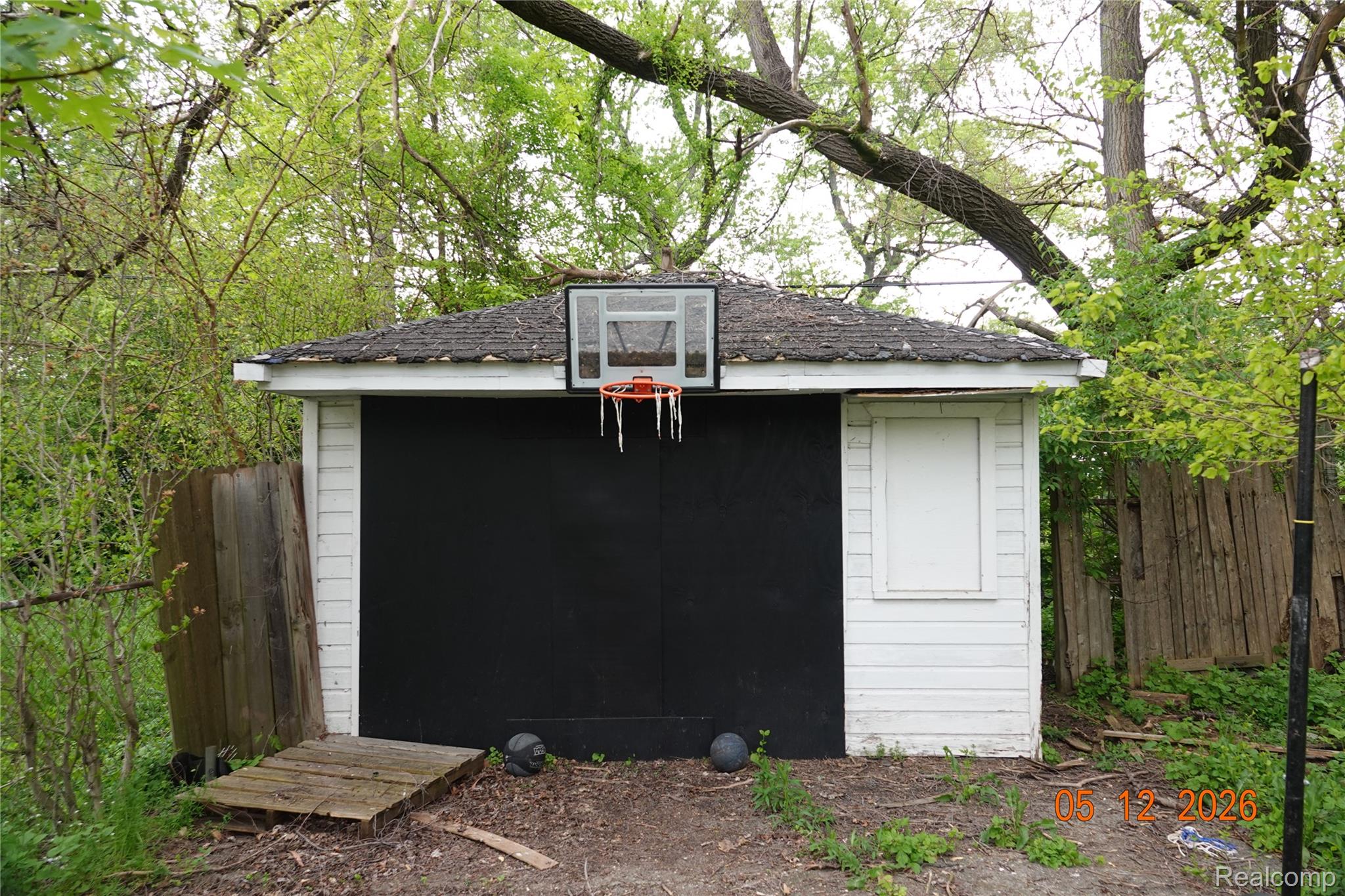 8275 Vaughan Street Property Photo 15