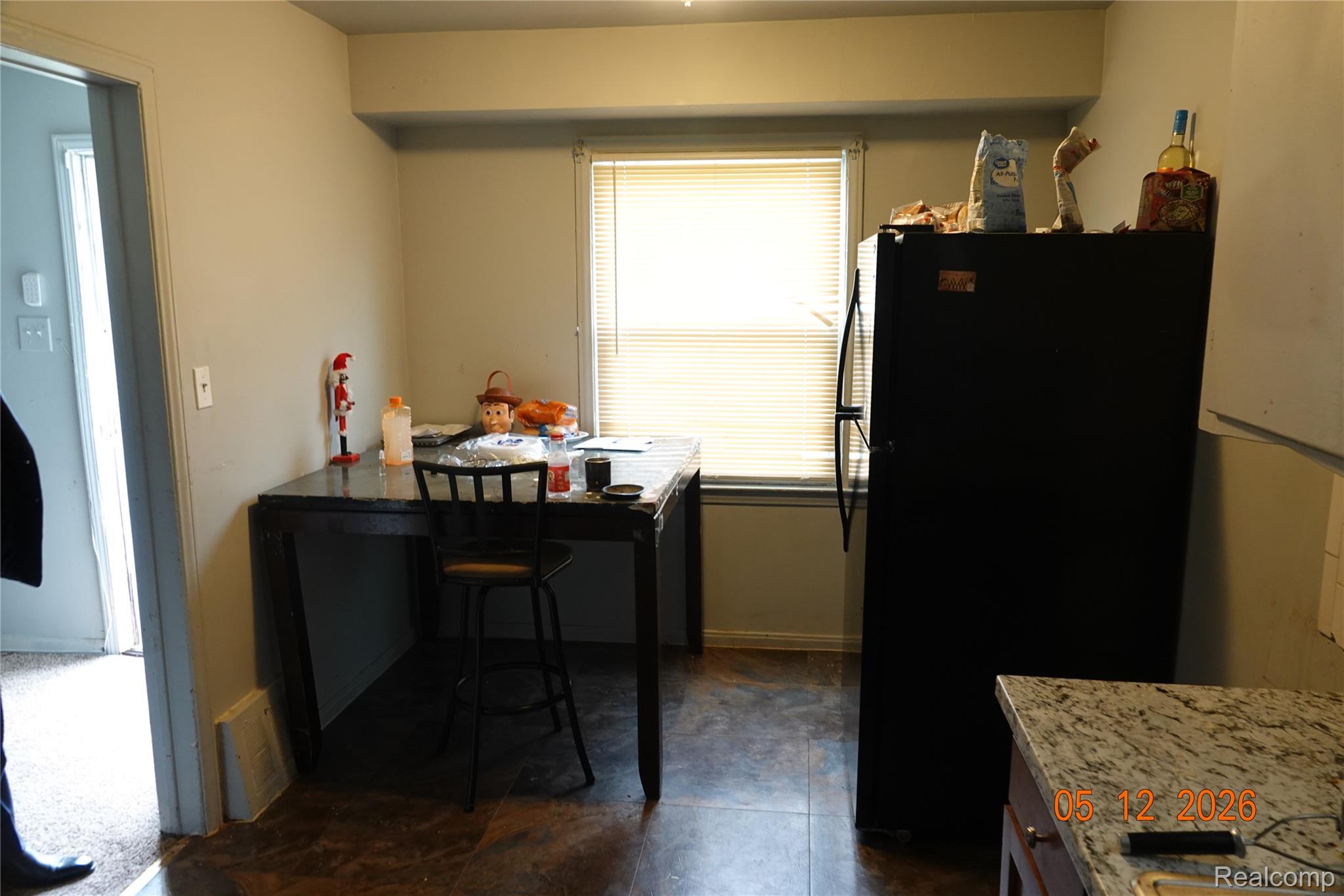 8275 Vaughan Street Property Photo 18