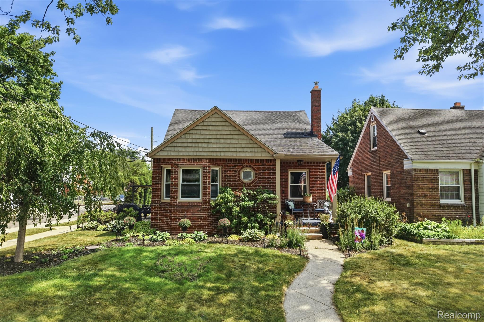 3301 Mckinley Street Property Photo 1