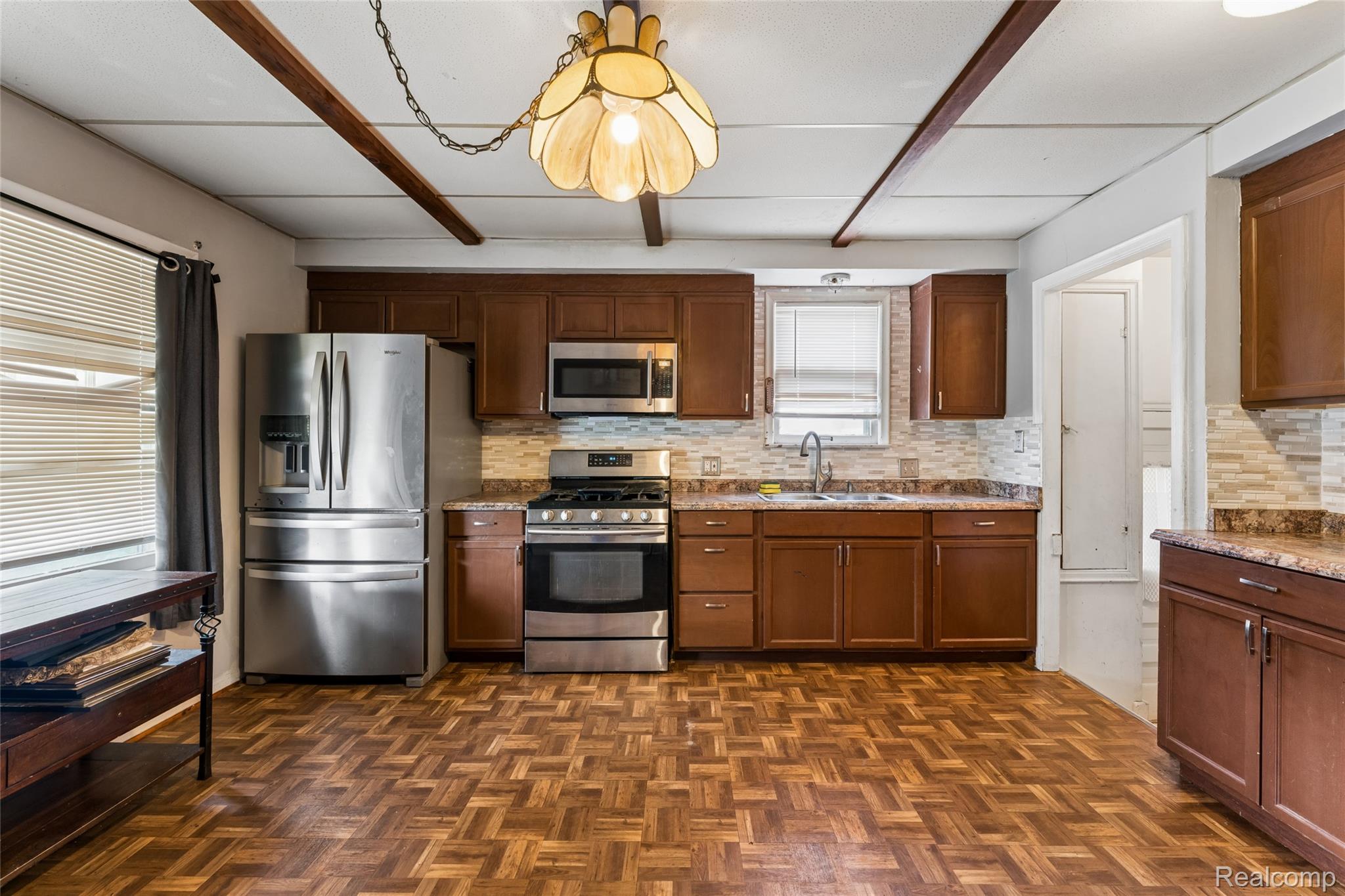 1610 Garfield Avenue Property Photo 4