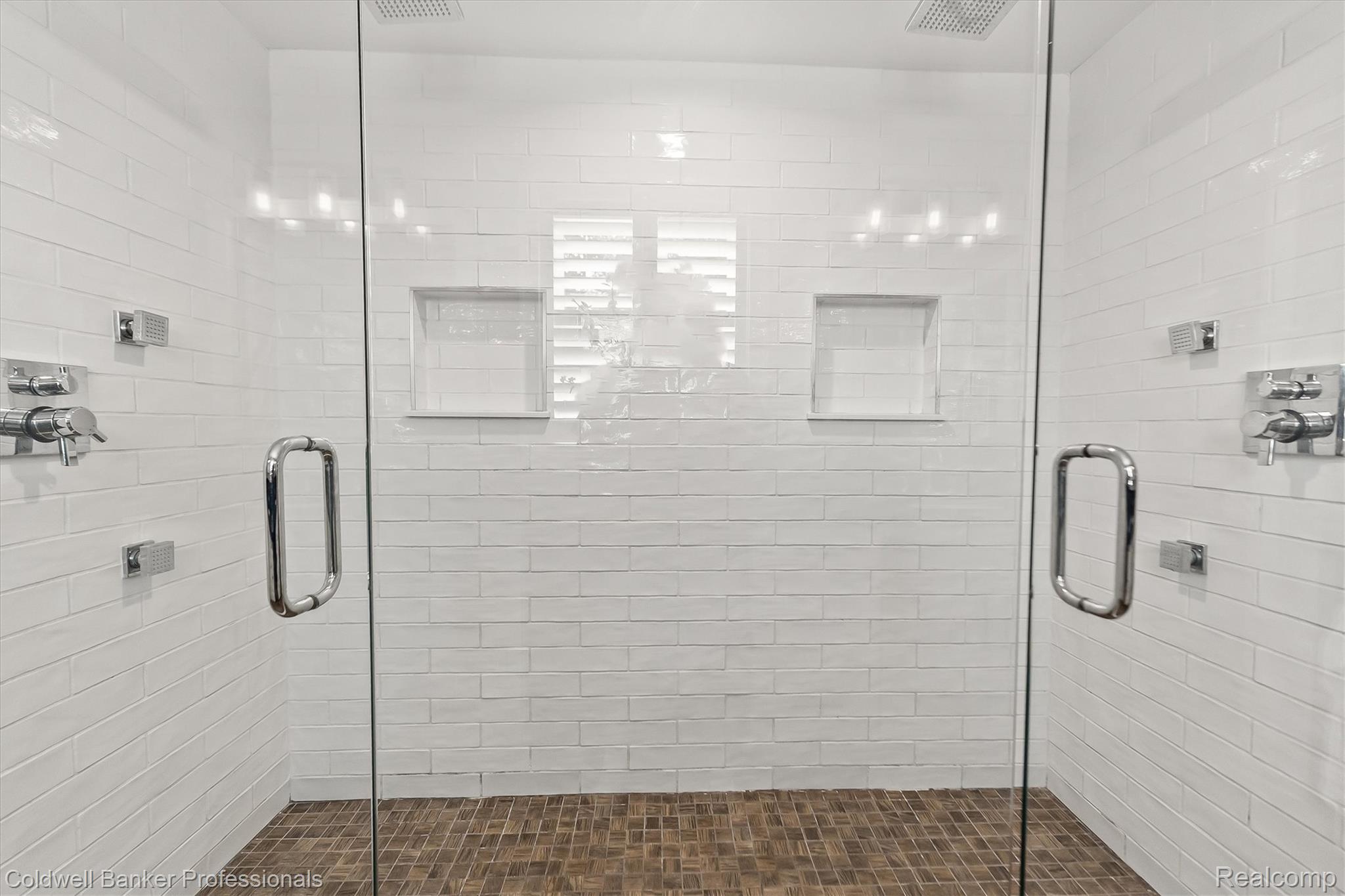 663 Herald Street Property Photo 34