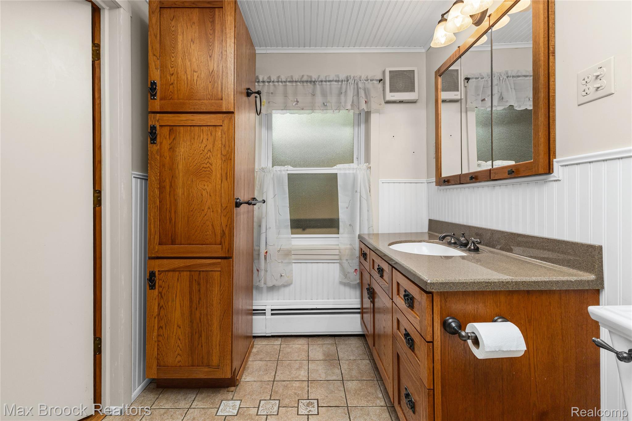 29799 Linden Street Property Photo 43