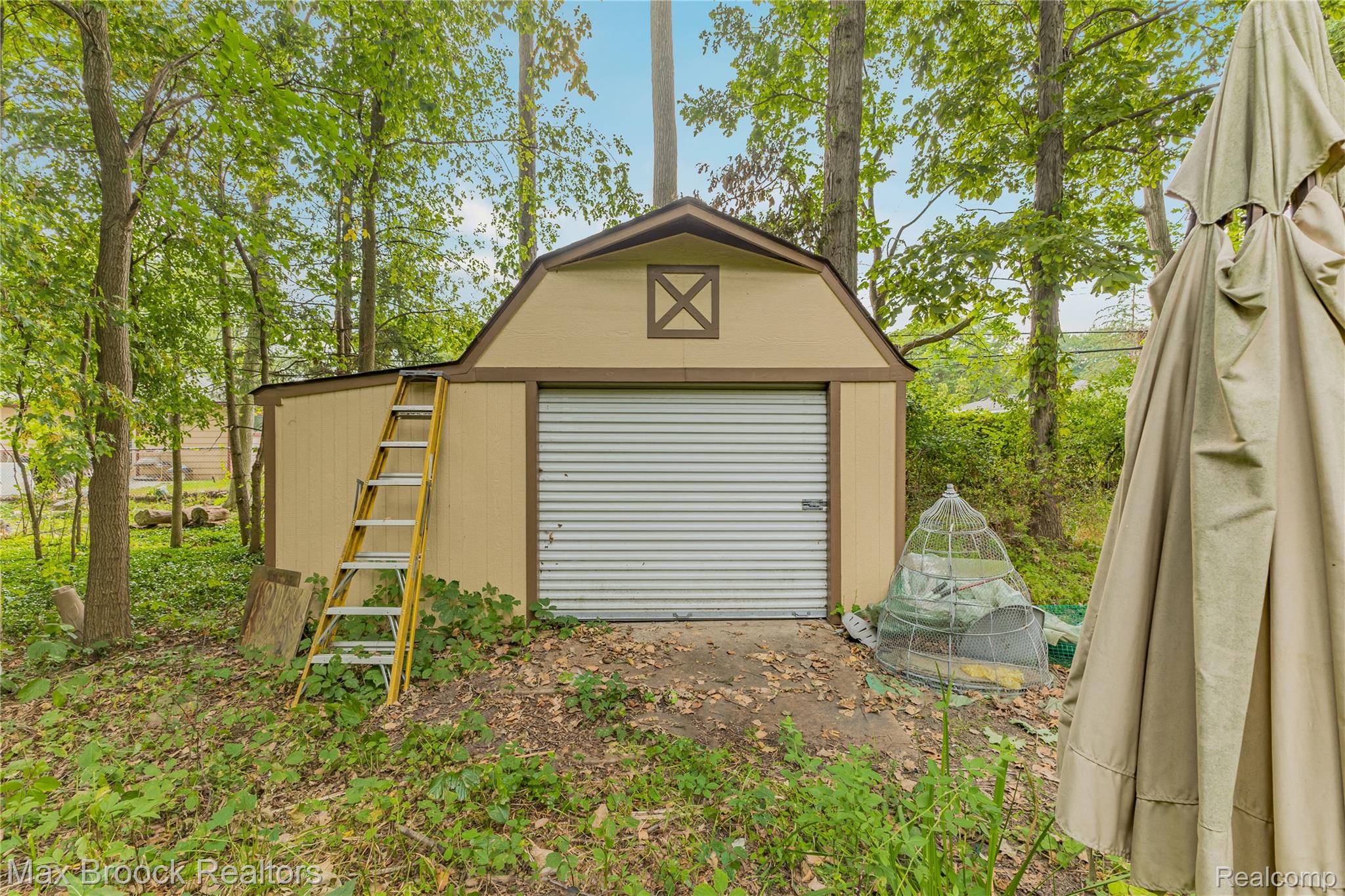 29799 Linden Street Property Photo 68