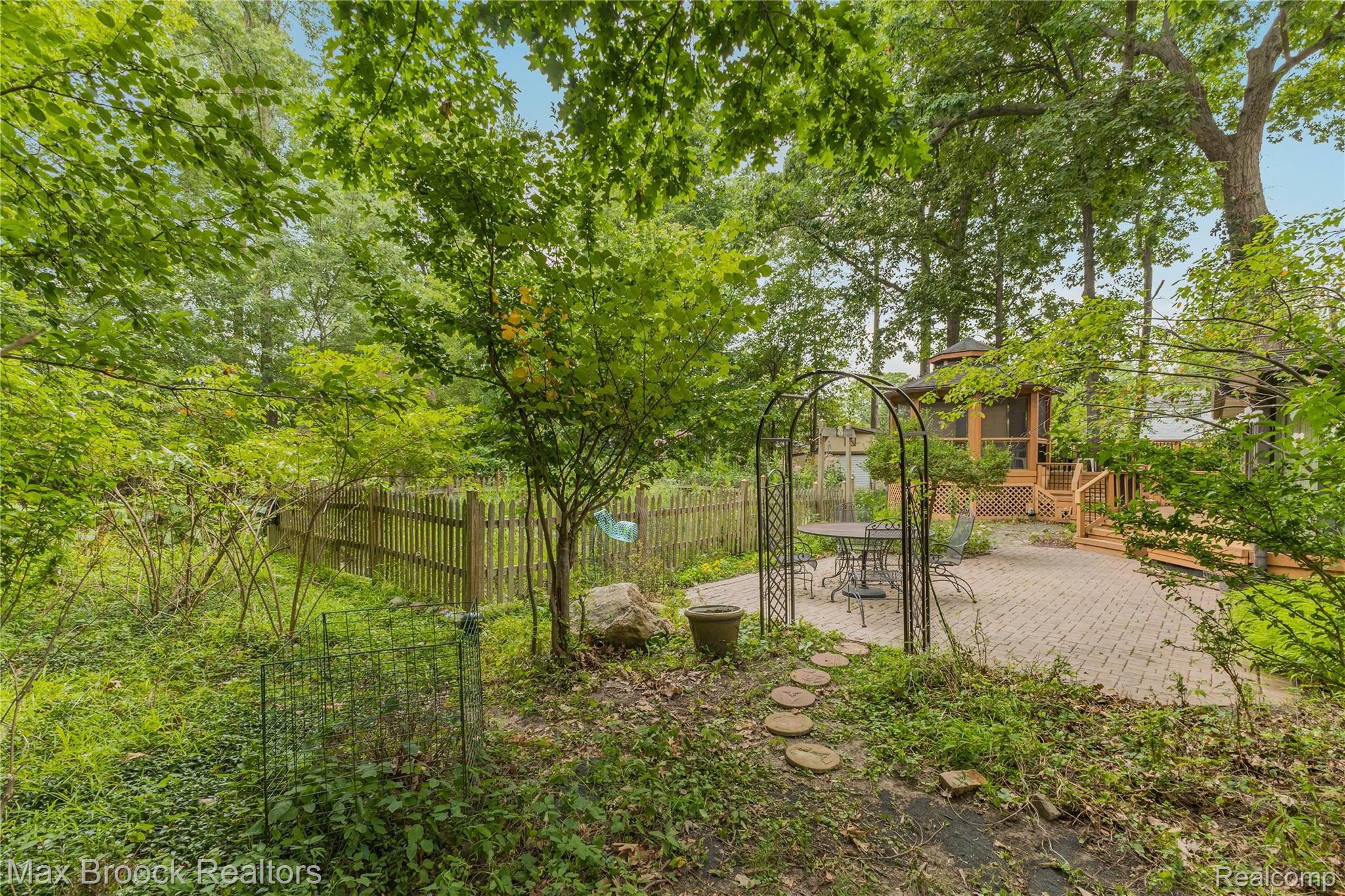 29799 Linden Street Property Photo 71