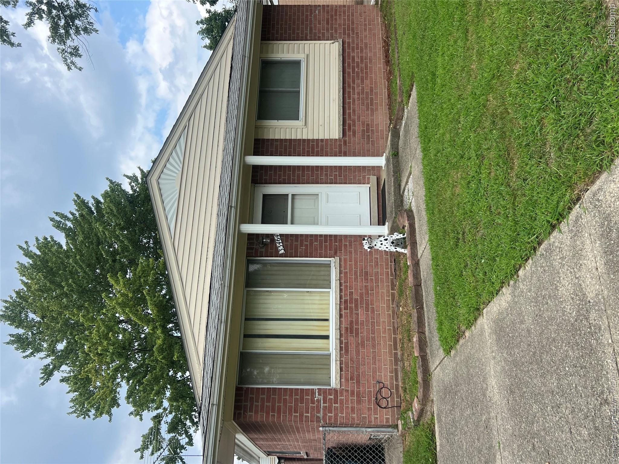33464 Beechnut Street Property Photo 1