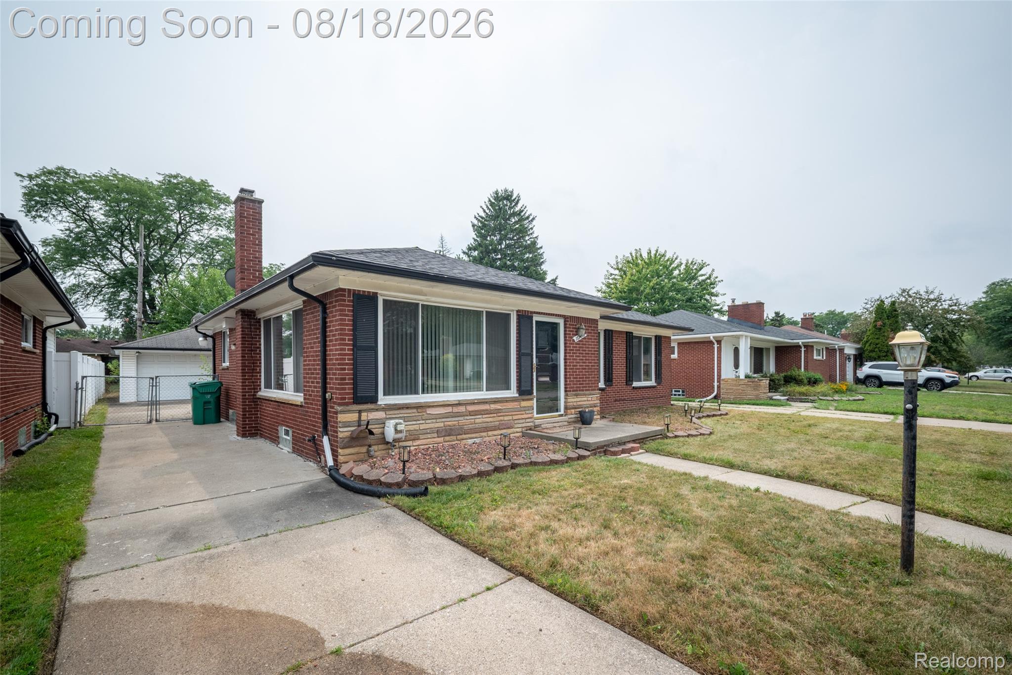 16786 Sprenger Avenue Property Photo 3