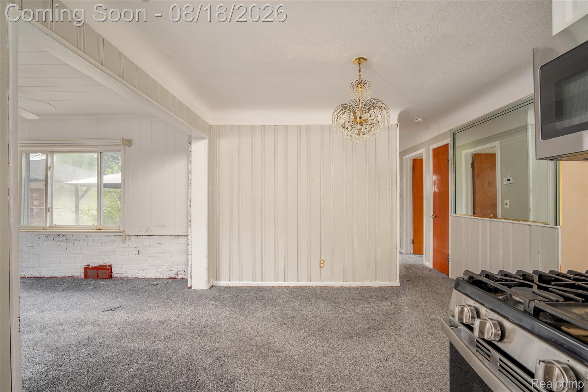 16786 Sprenger Avenue Property Photo 10