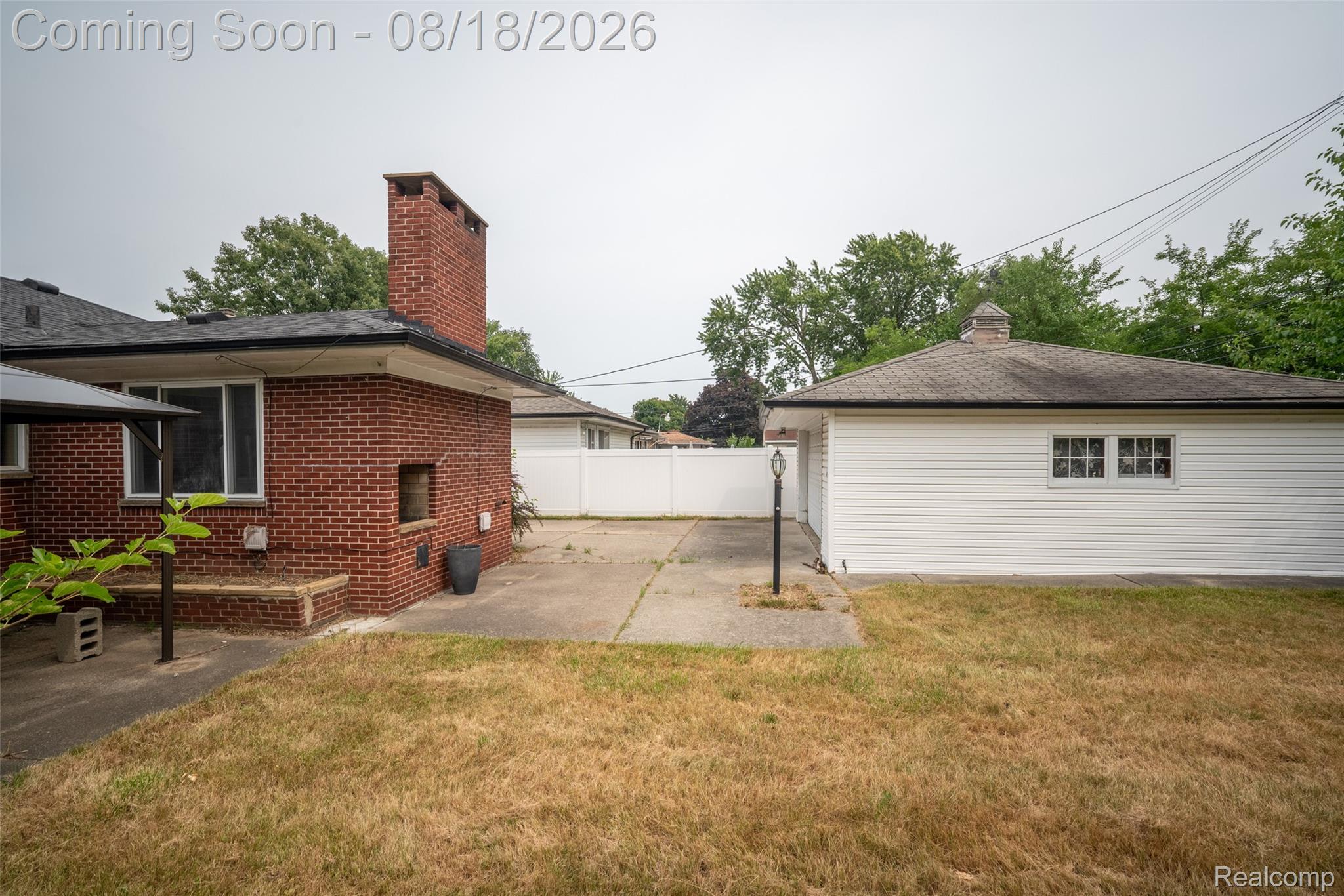 16786 Sprenger Avenue Property Photo 29