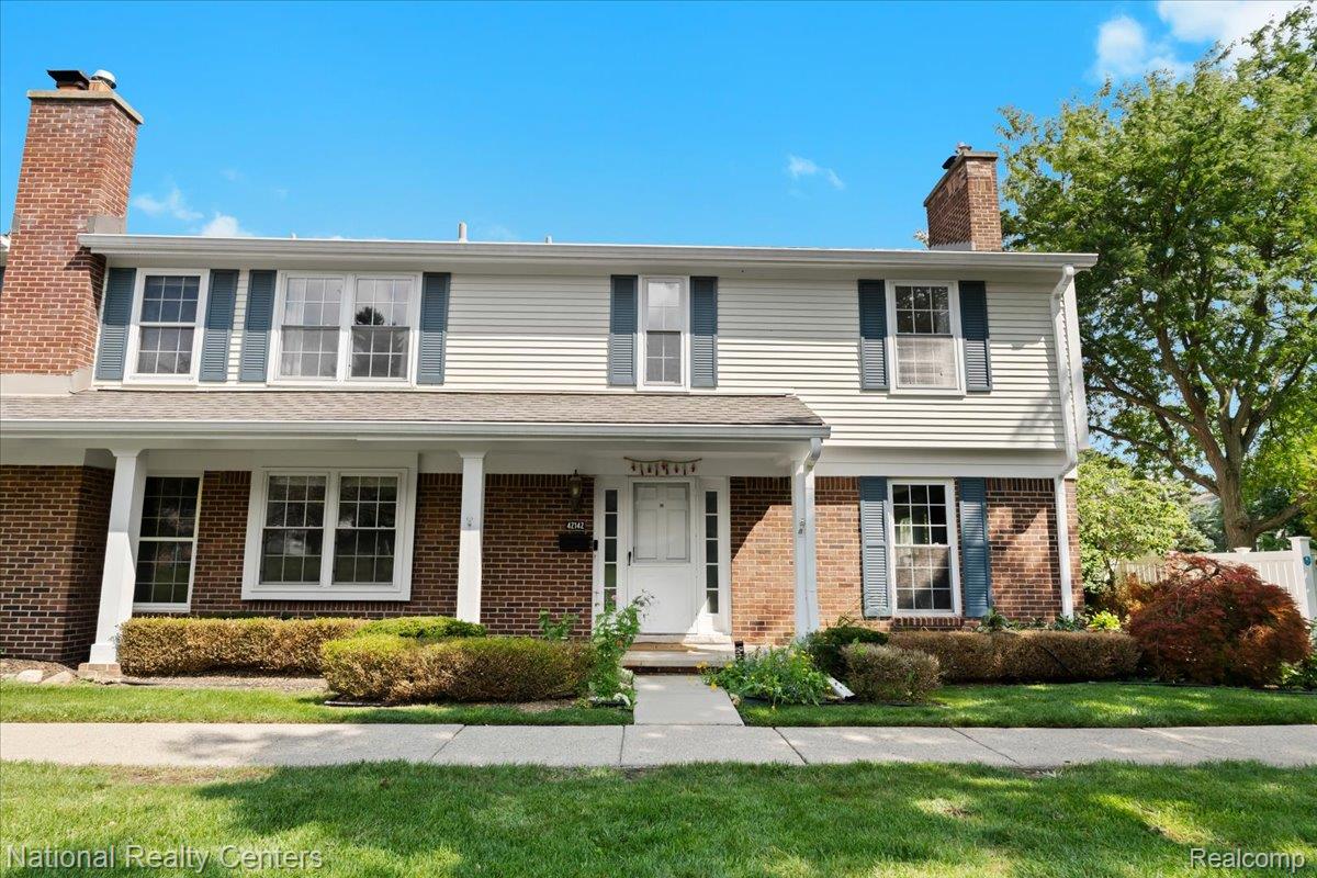 42142 Roscommon Street Property Photo 1