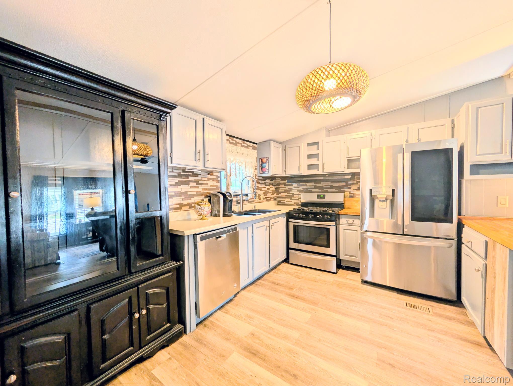 14314 Cedar Cove Drive Property Photo 8