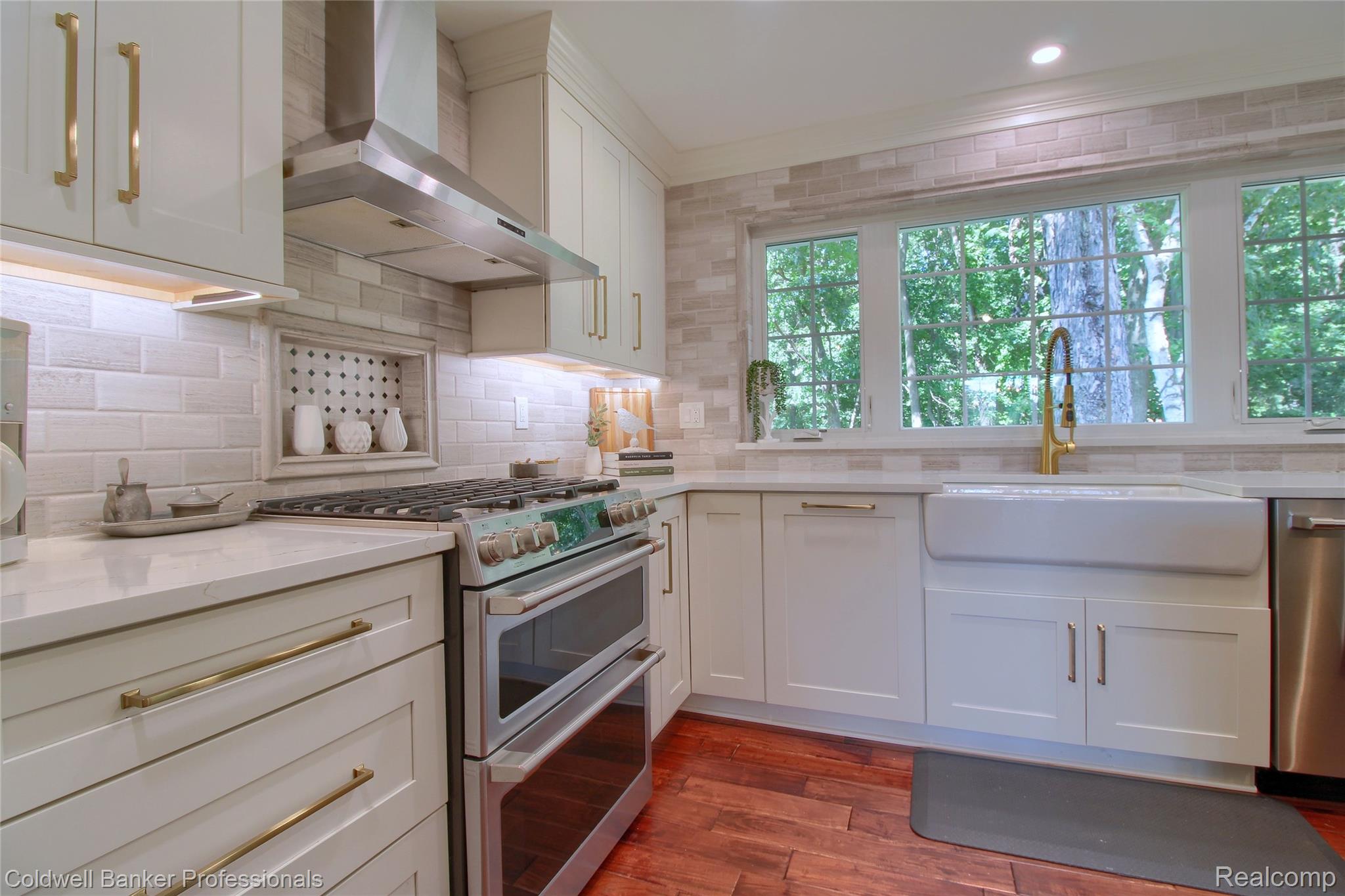 1500 Duff Lane Property Photo 11