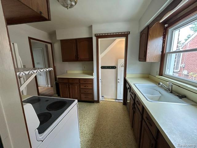 9976 Quandt Avenue Property Photo 8