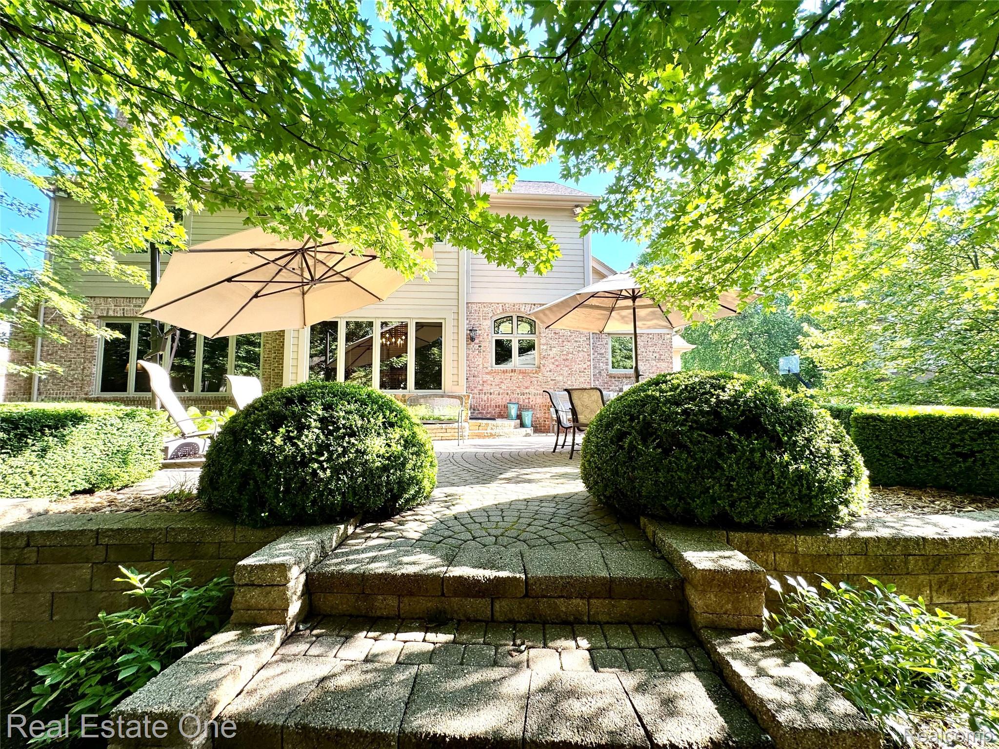 1793 Skyline Drive Property Photo 4