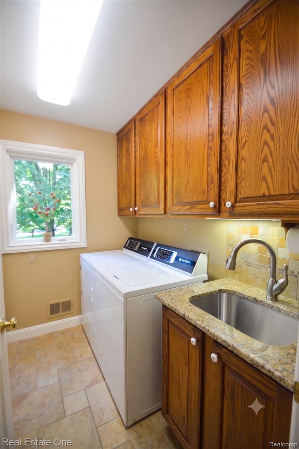 1793 Skyline Drive Property Photo 21