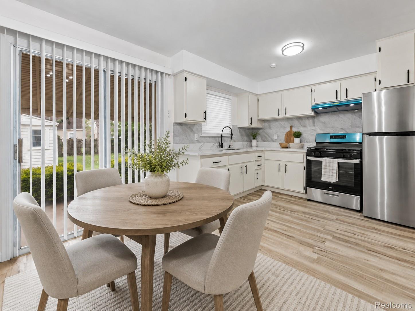 7218 Superior Property Photo 11