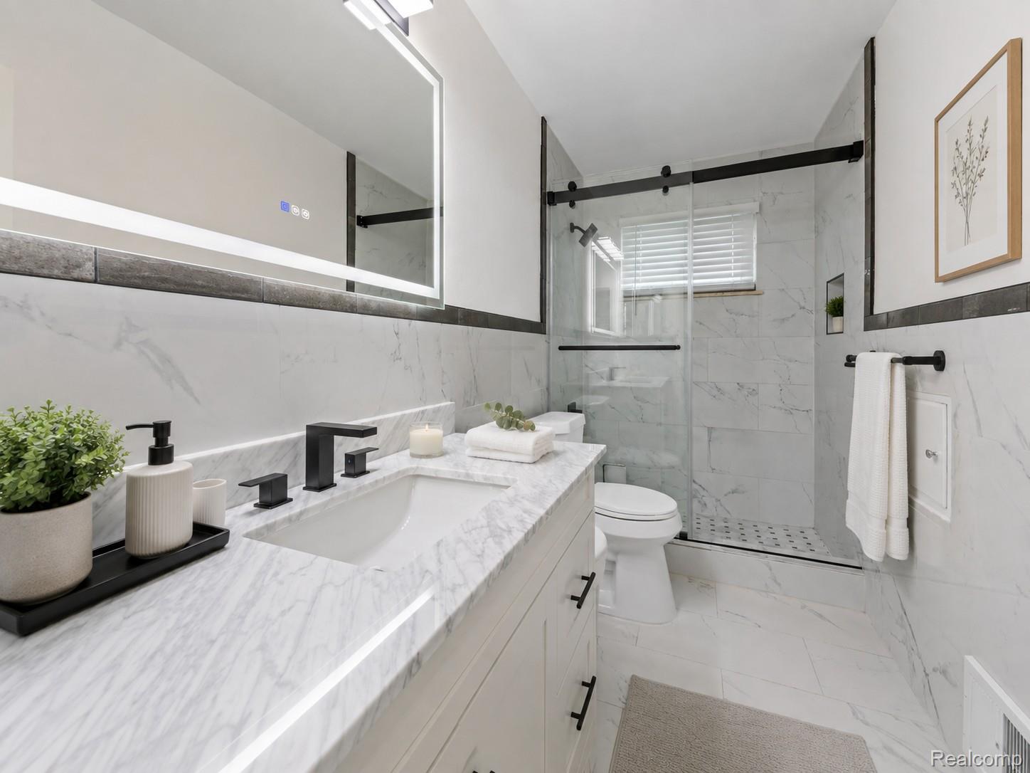 7218 Superior Property Photo 23