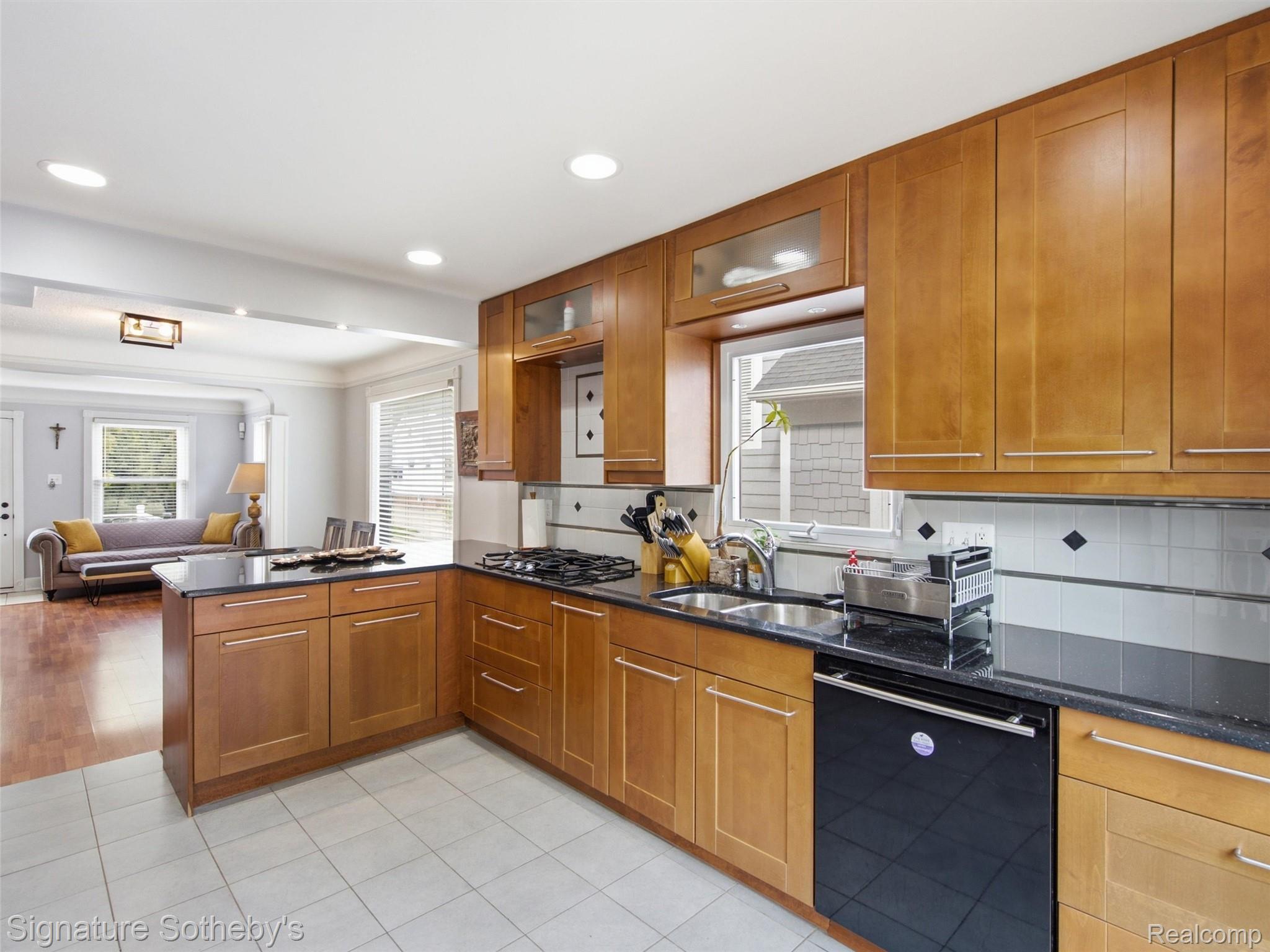 1444 Holland Street Property Photo 22