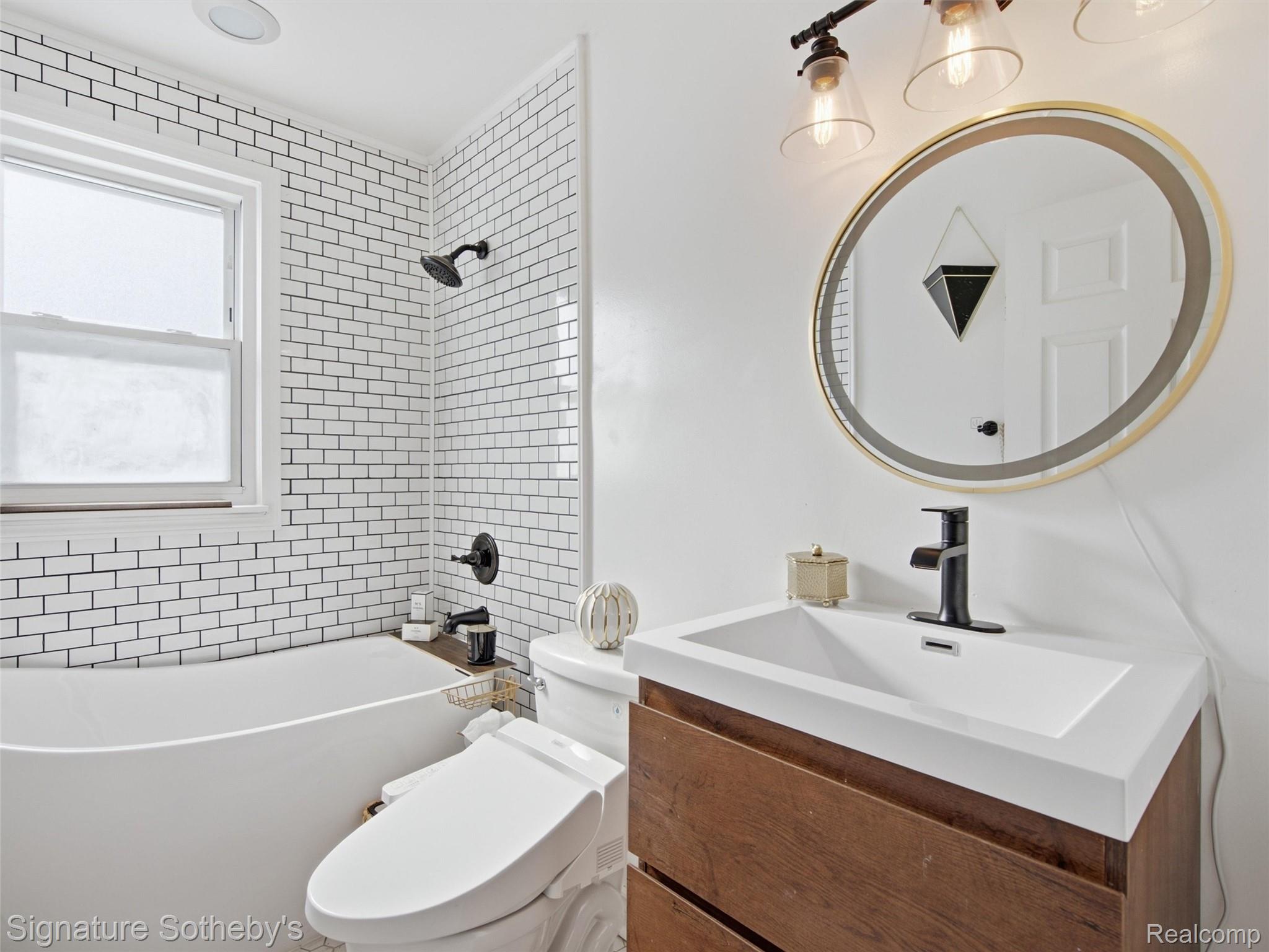 1444 Holland Street Property Photo 33