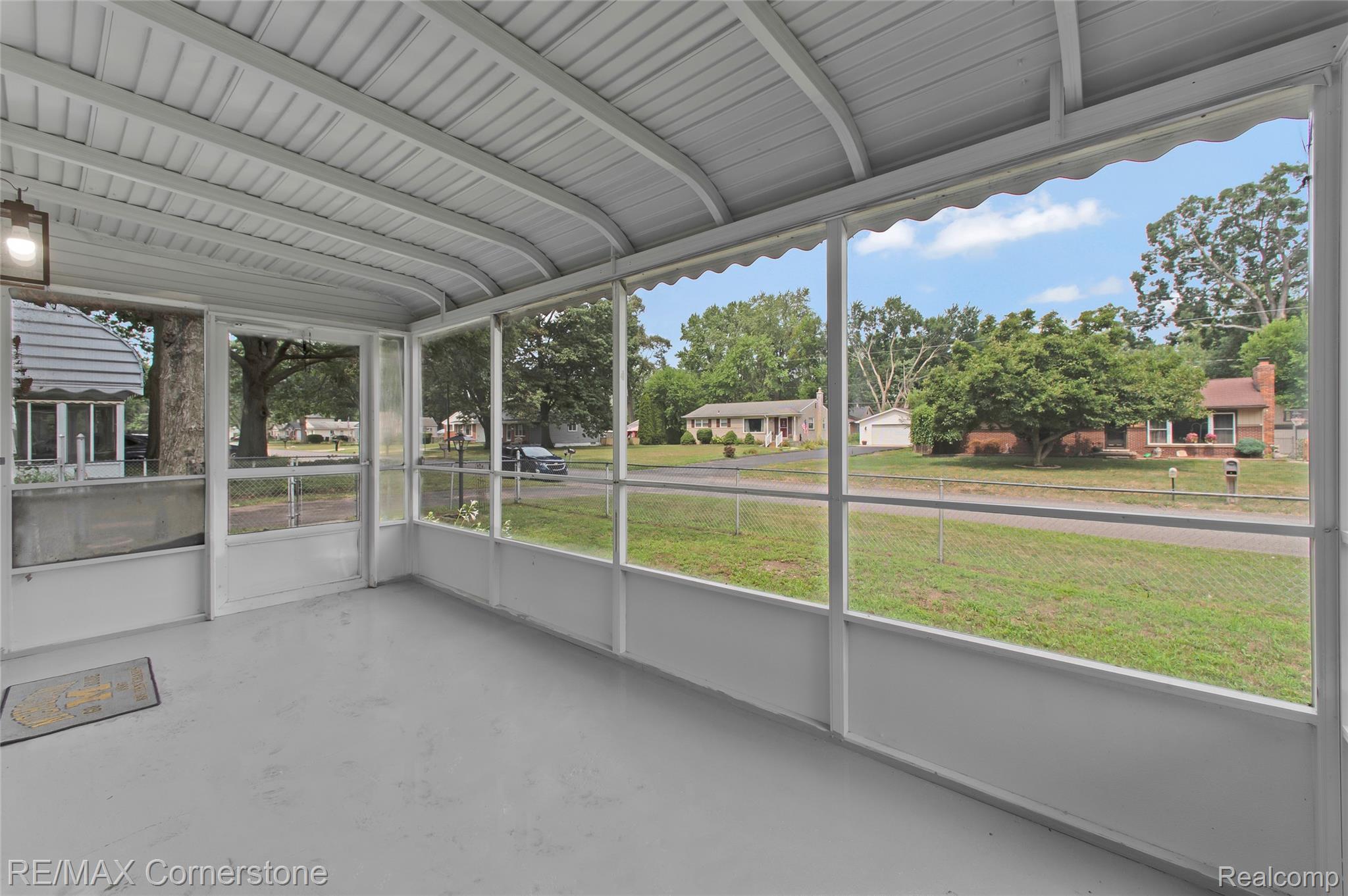 36007 Schley Avenue Property Photo 2