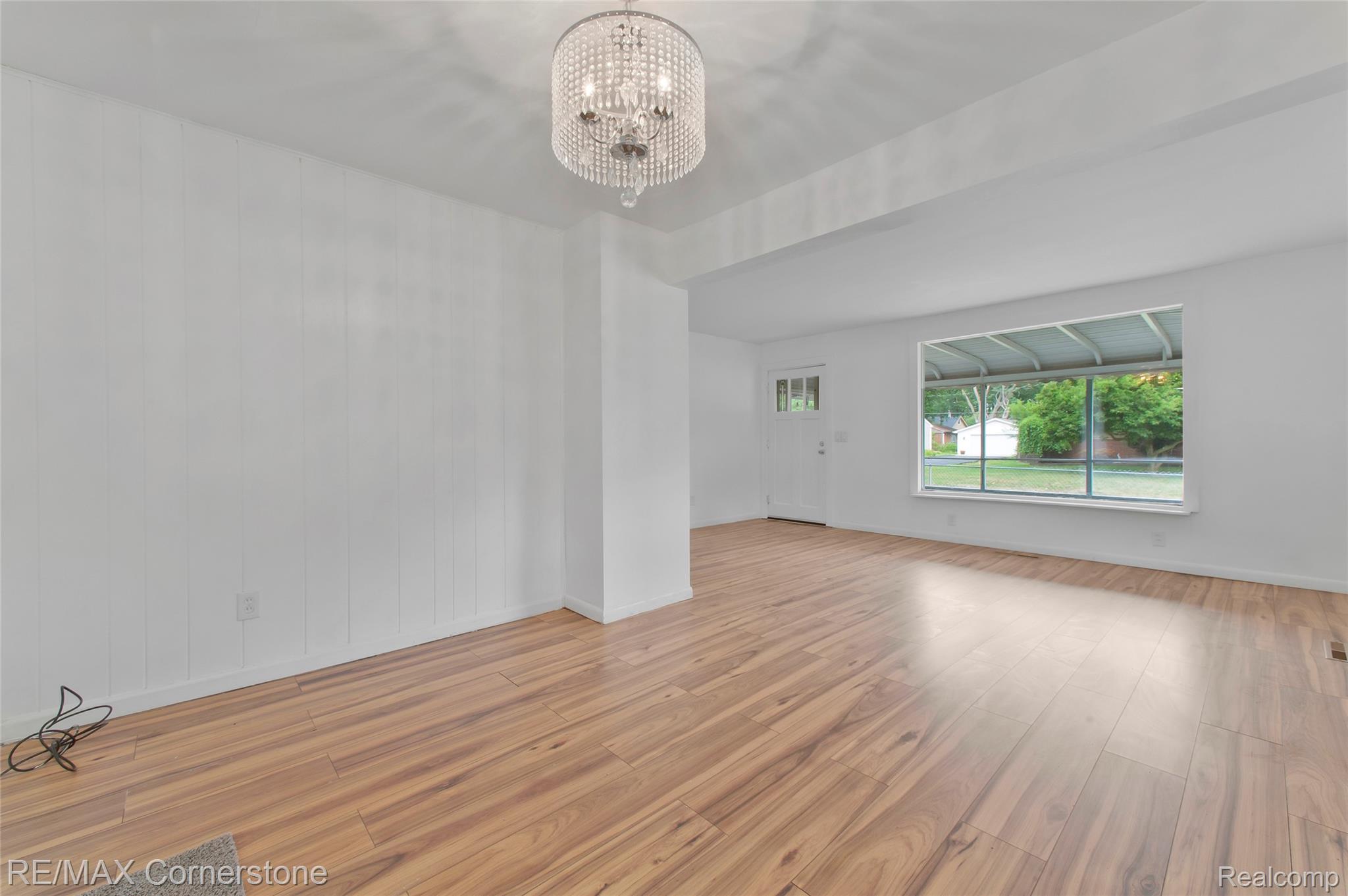 36007 Schley Avenue Property Photo 9
