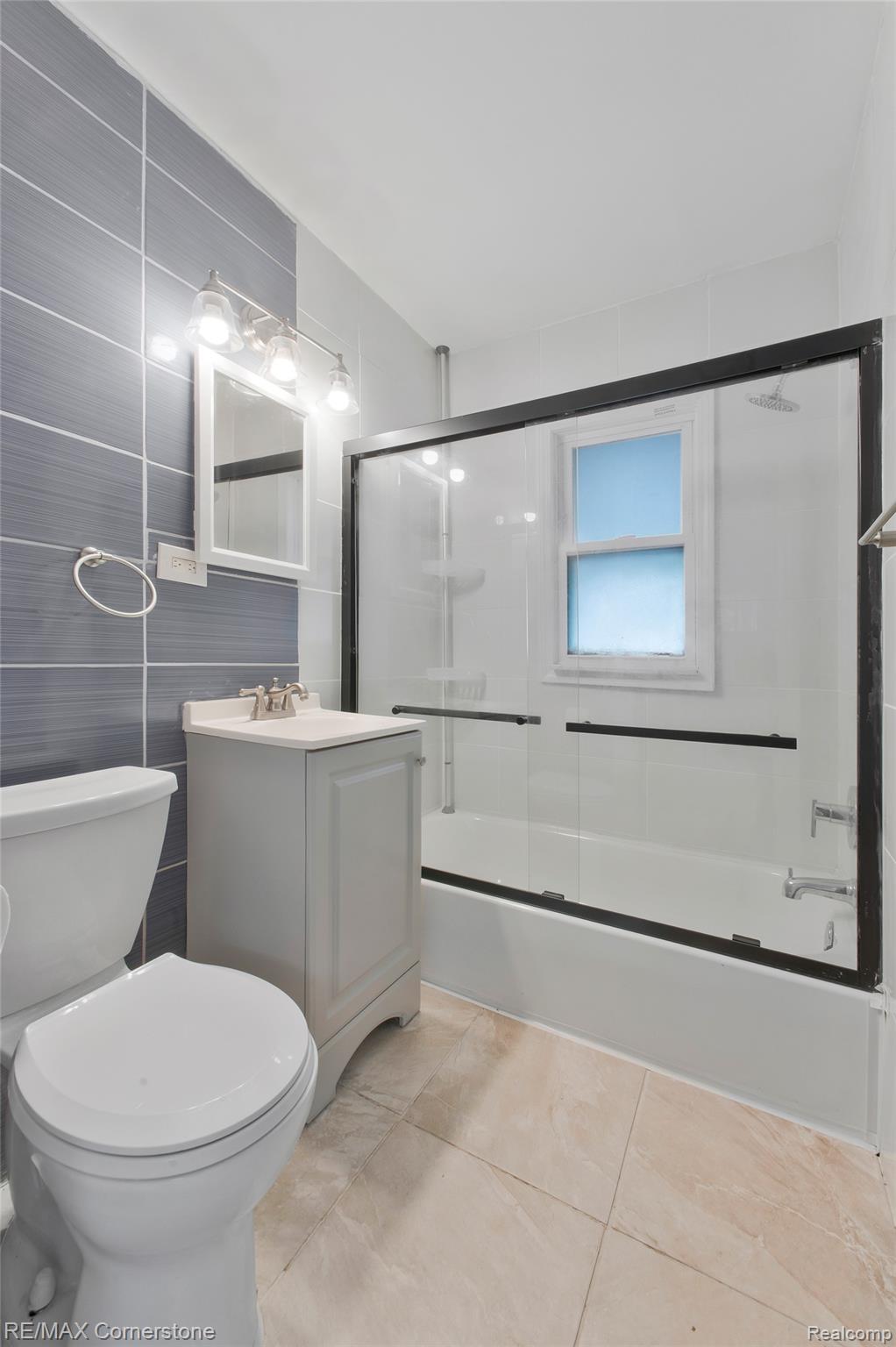 36007 Schley Avenue Property Photo 16