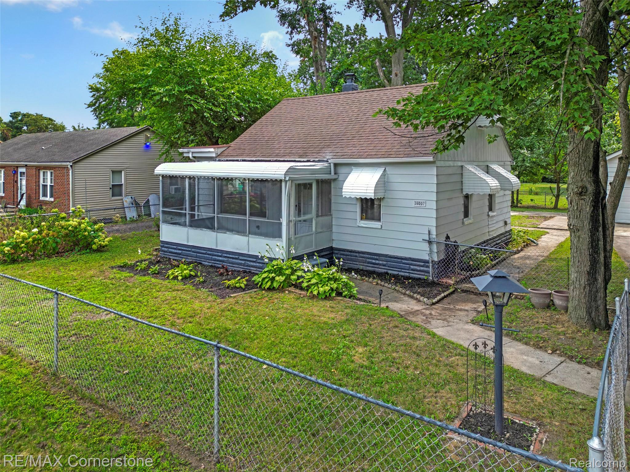 36007 Schley Avenue Property Photo 24