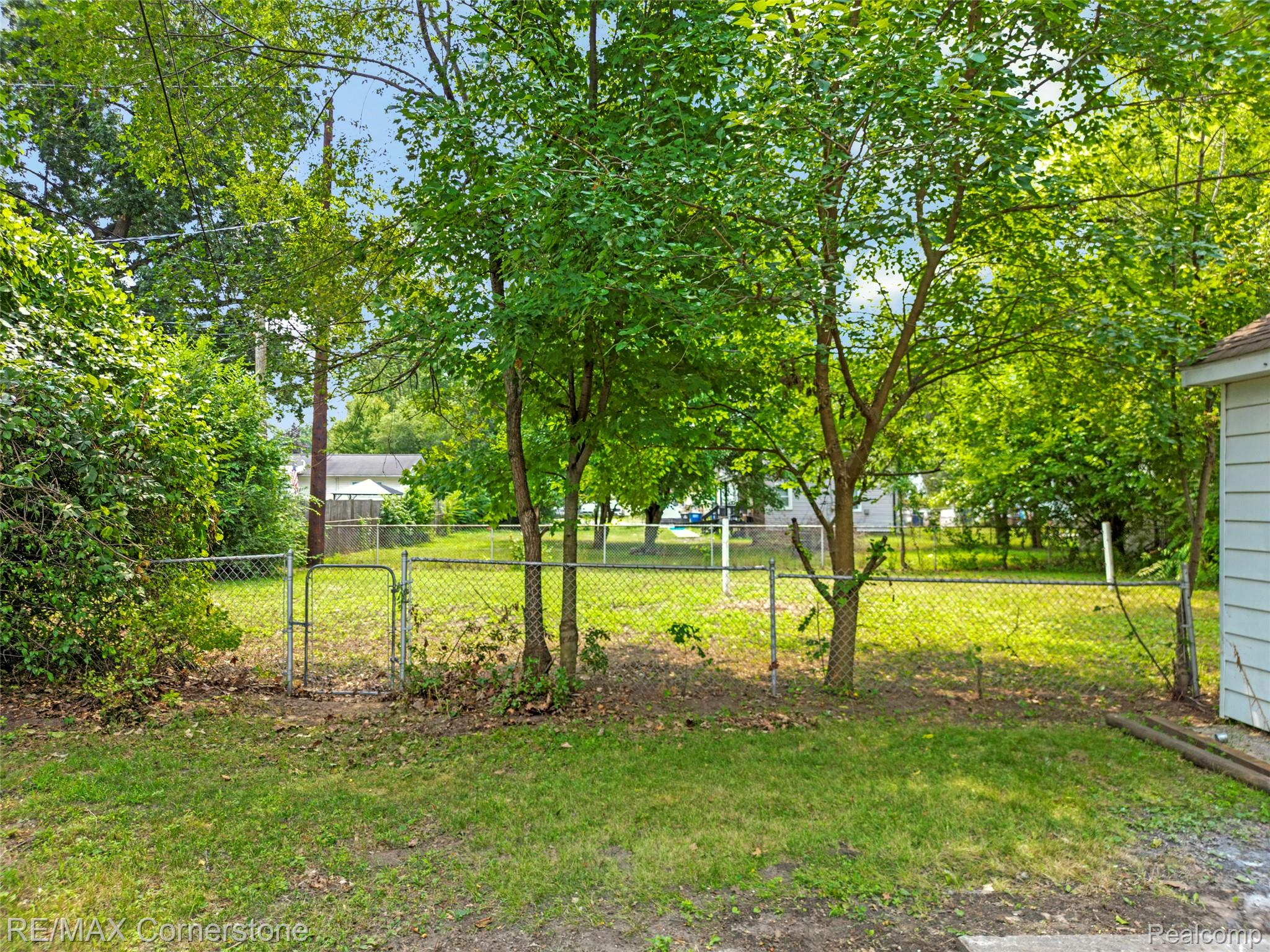 36007 Schley Avenue Property Photo 33
