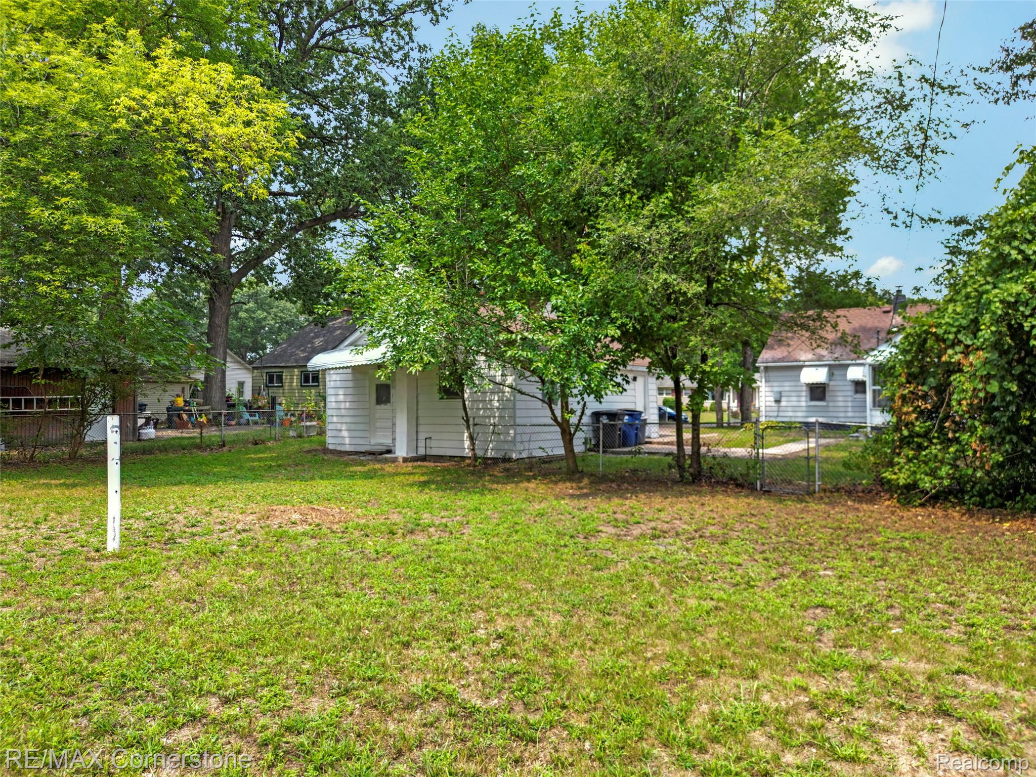 36007 Schley Avenue Property Photo 34