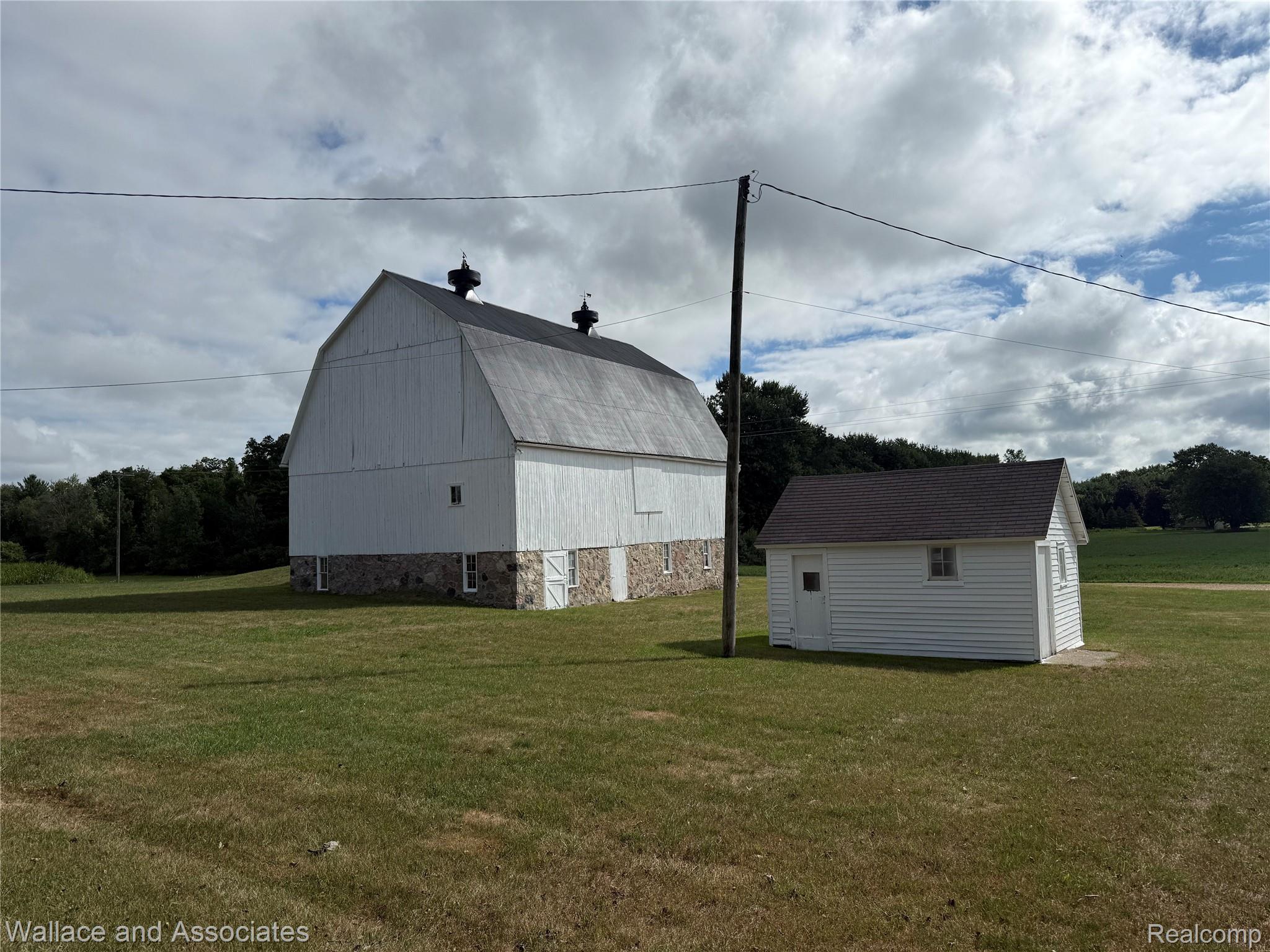 365 E Peck Road Property Photo 11