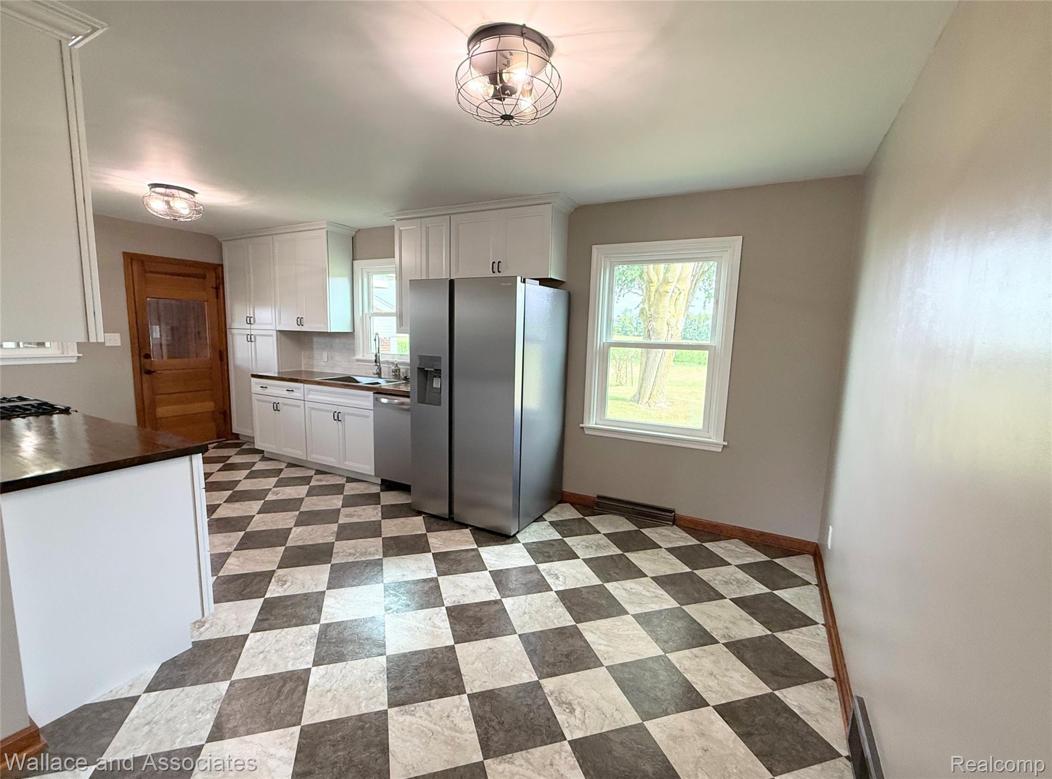365 E Peck Road Property Photo 14