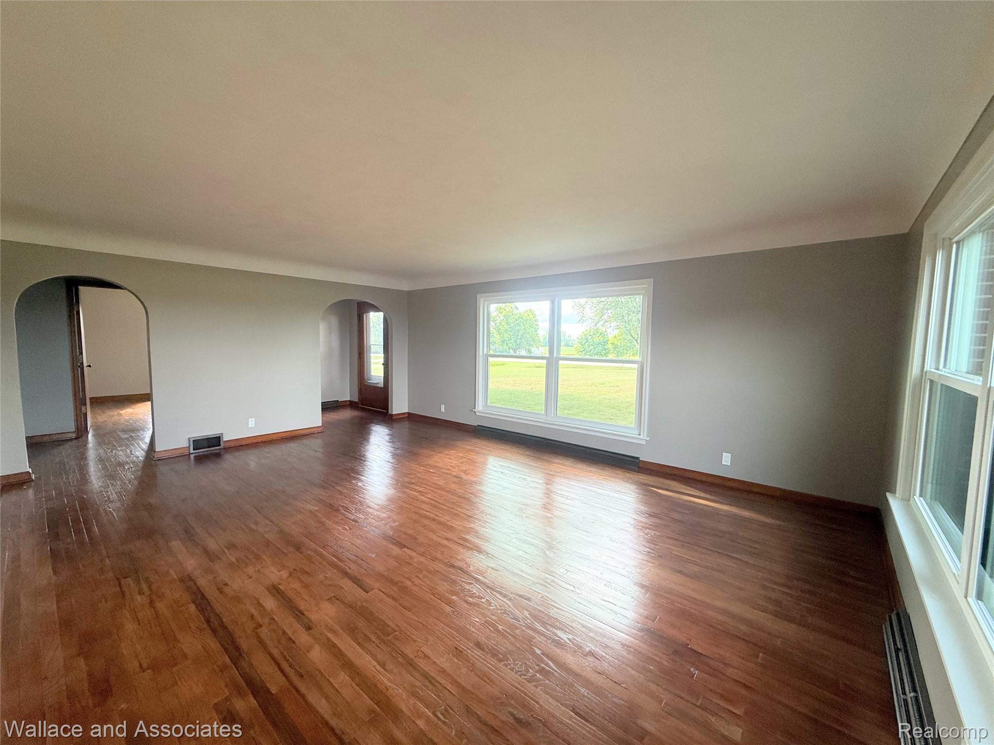 365 E Peck Road Property Photo 17