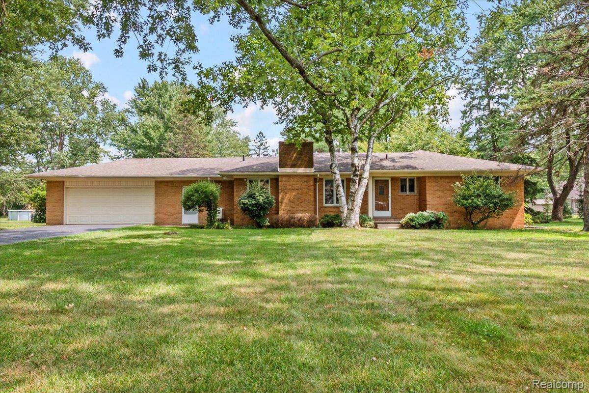5860 Wright Drive Property Photo 1