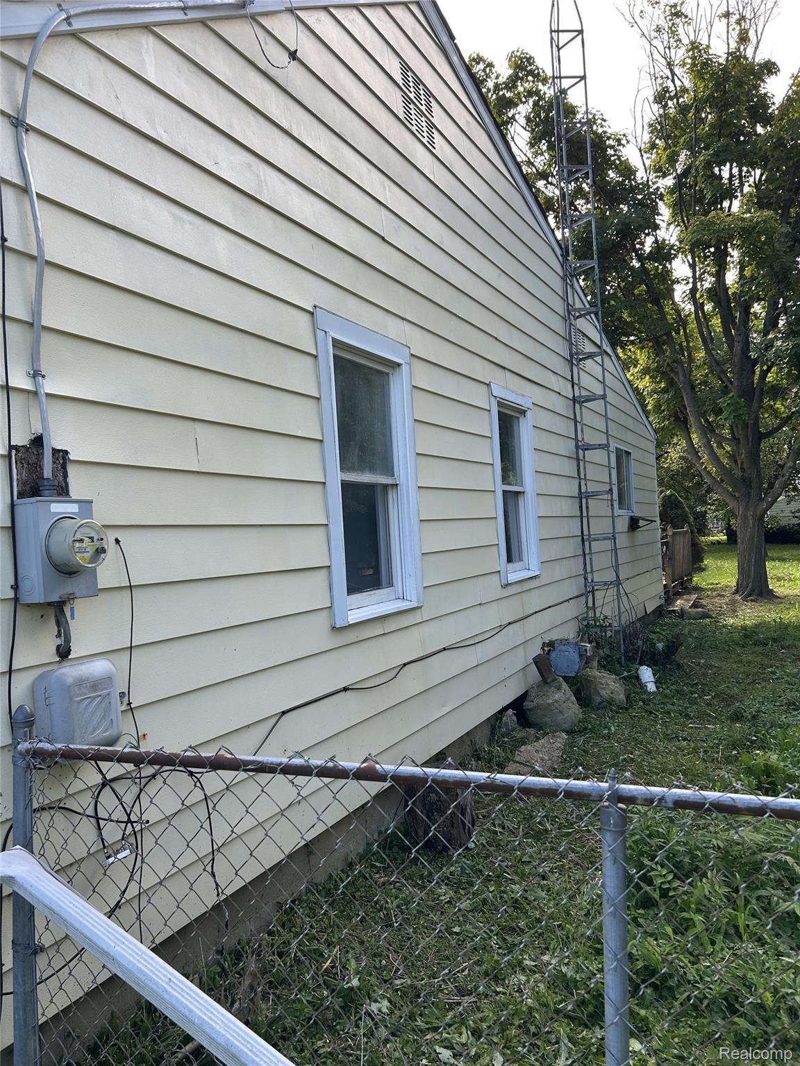 3320 Leith Street Property Photo 5