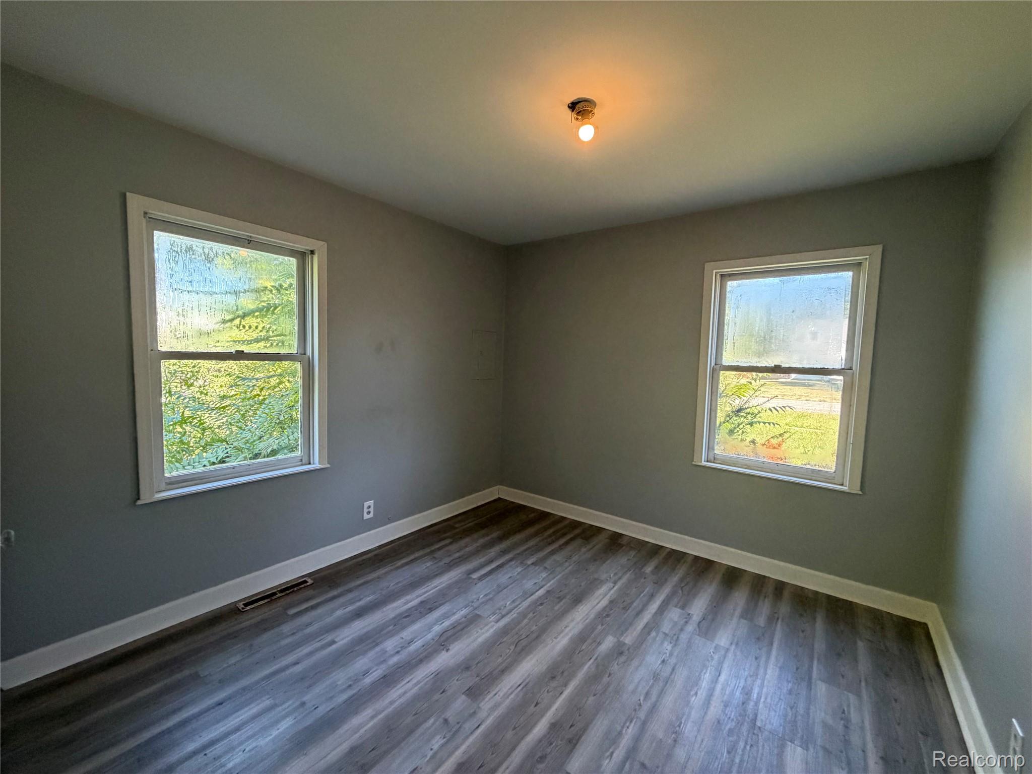 3320 Leith Street Property Photo 11