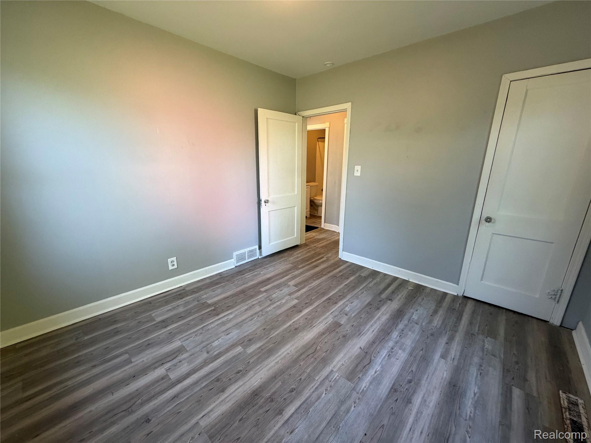 3320 Leith Street Property Photo 12