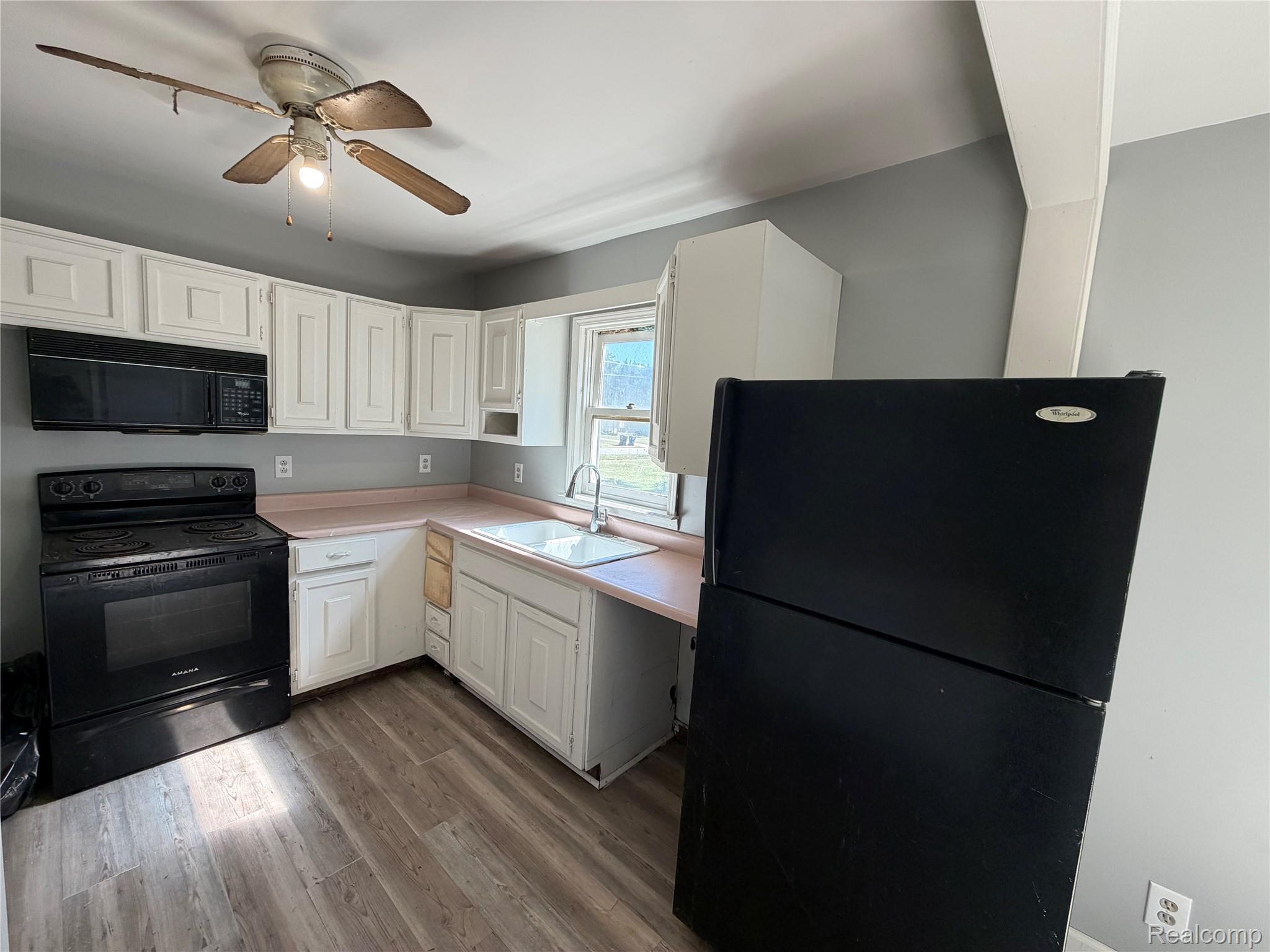 3320 Leith Street Property Photo 19