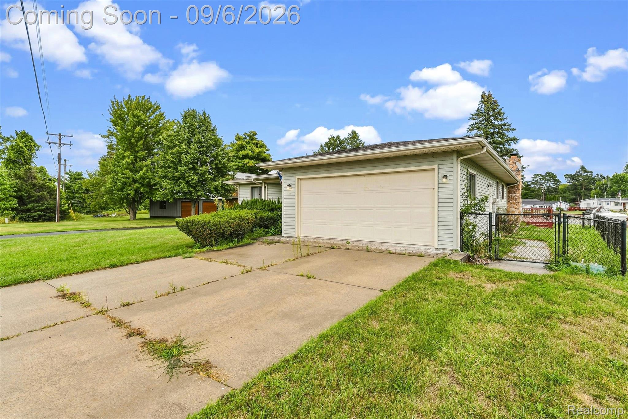 623 S Augres River Drive Property Photo 10