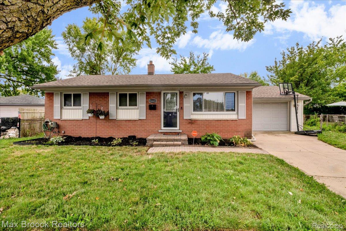 26441 Roberta Street Property Photo 1
