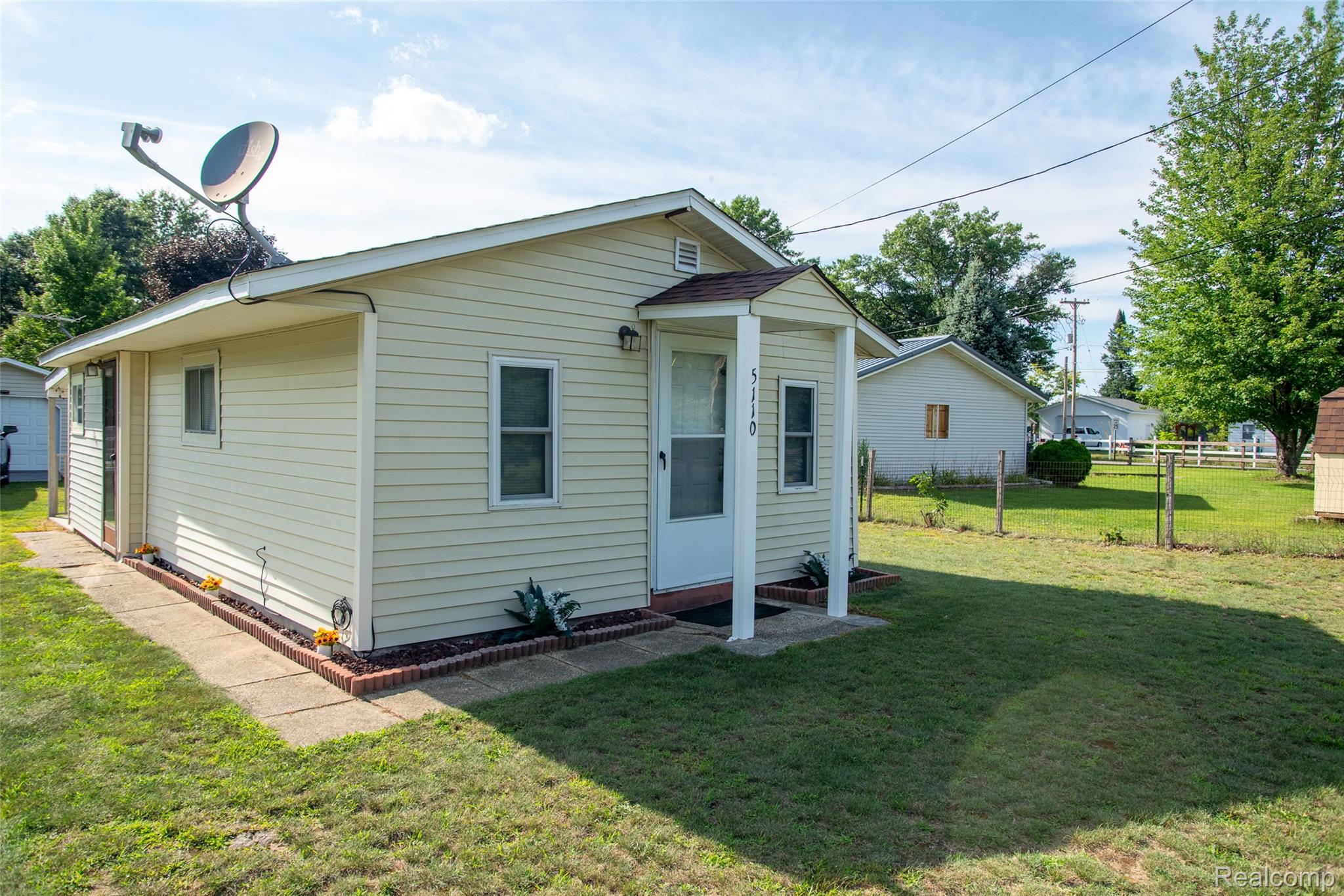 5110 Lucinda Drive Property Photo 1