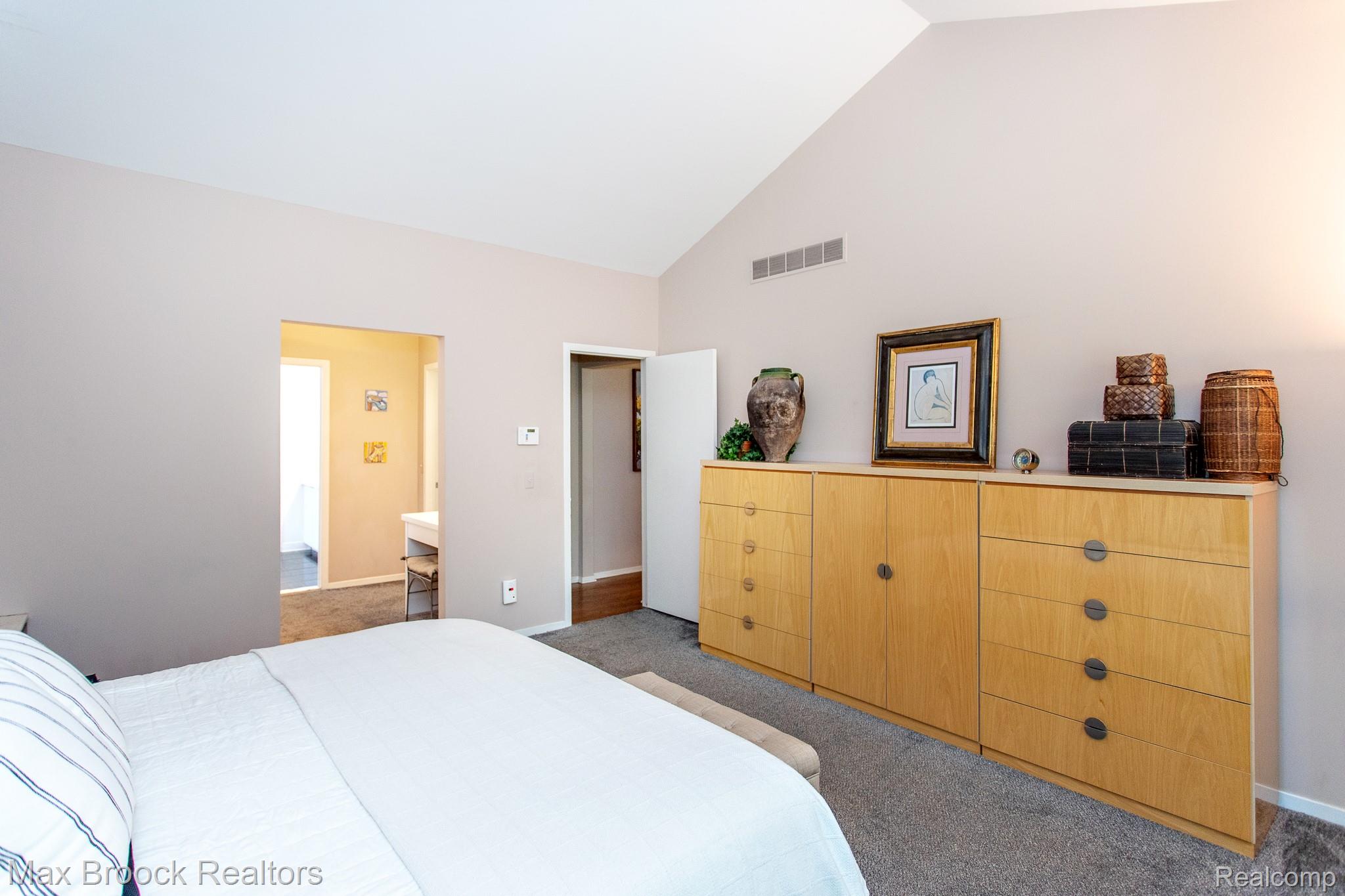 4741 Woodbine Circle Property Photo 33