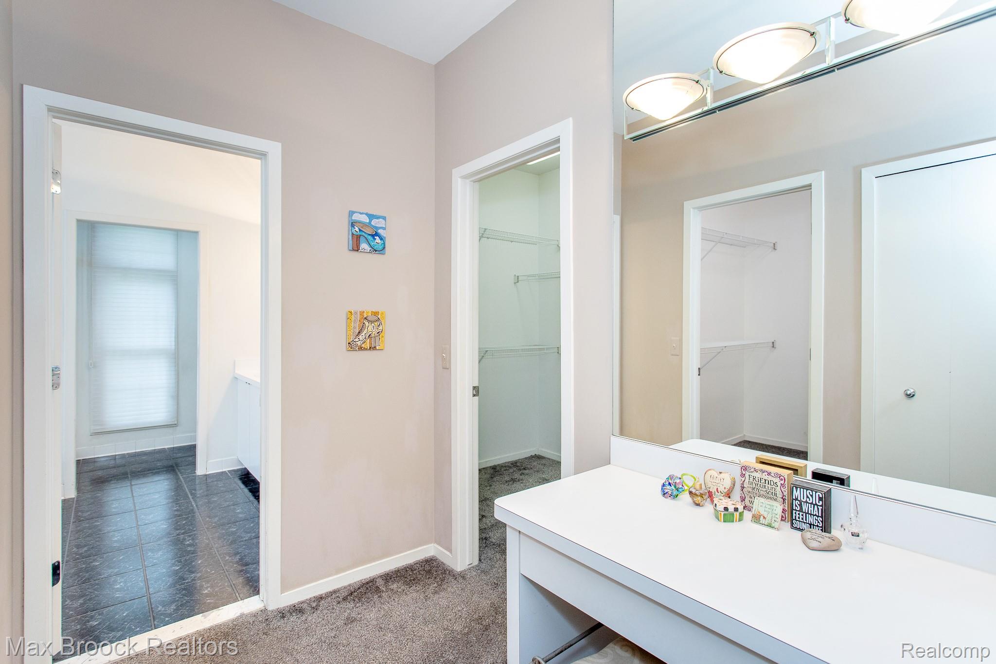 4741 Woodbine Circle Property Photo 37
