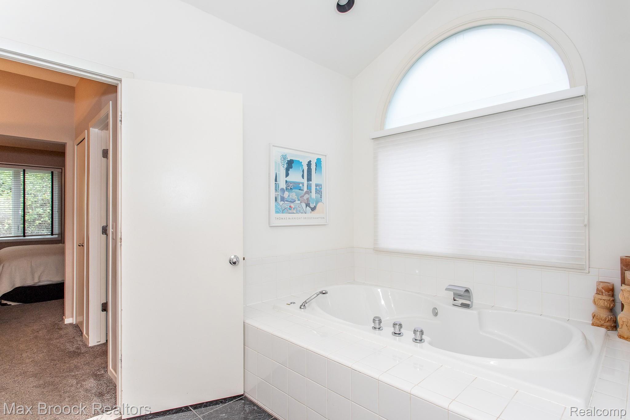 4741 Woodbine Circle Property Photo 42